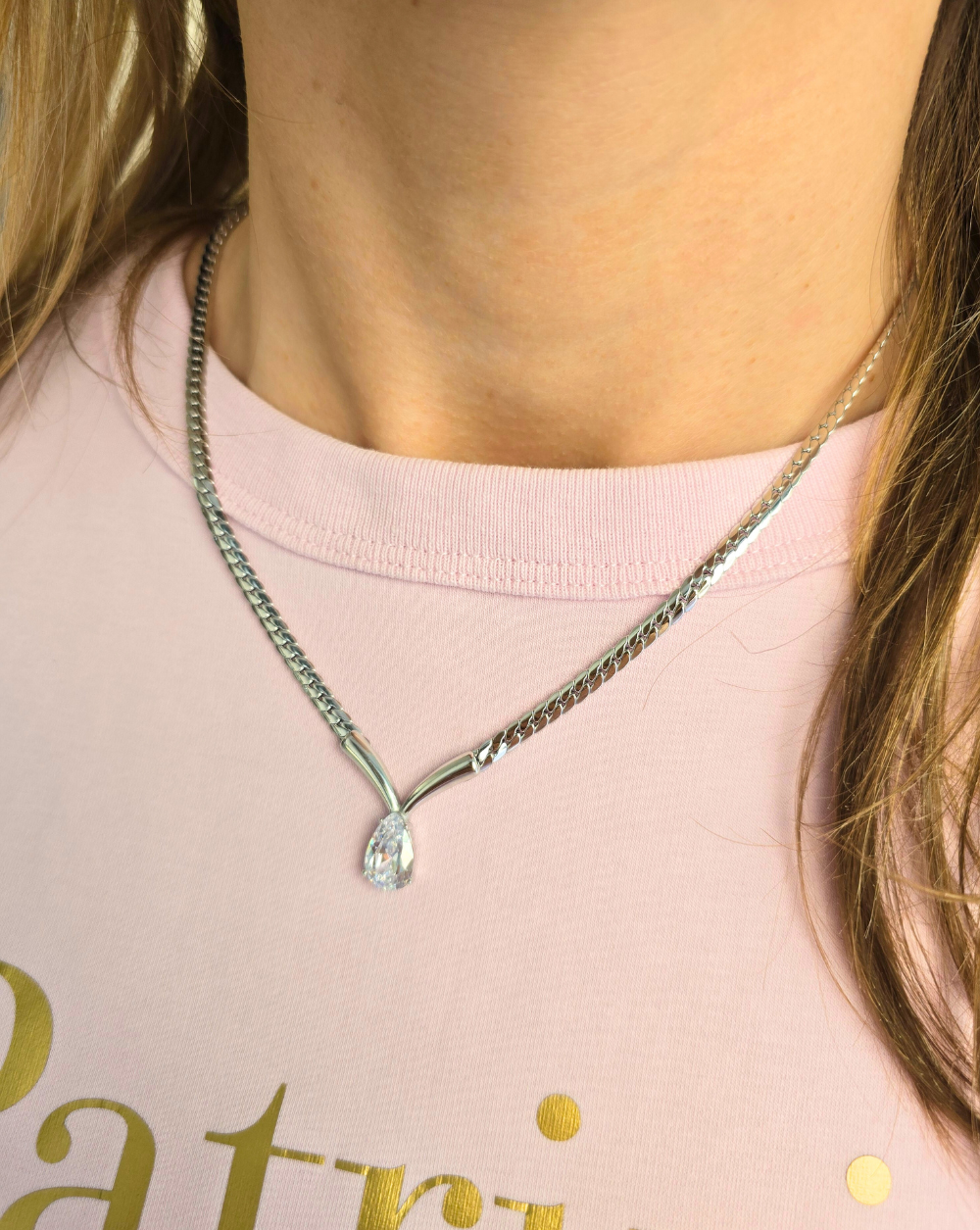 Modna verižica V-CHAIN CRYSTAL