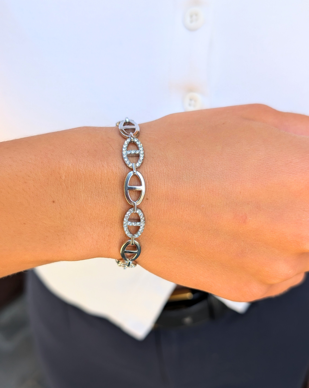 Modisches Armband ELITE CHAIN mit ovalen Gliedern und Kristallen - Trgovina Patrizia Ljubljana