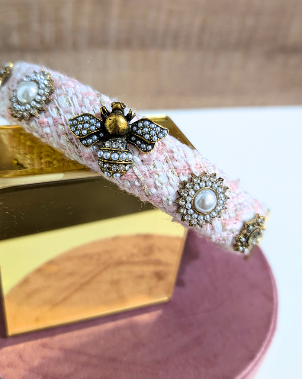 Headband CHIC in tweed look in pastel pink Trgovina Patrizia