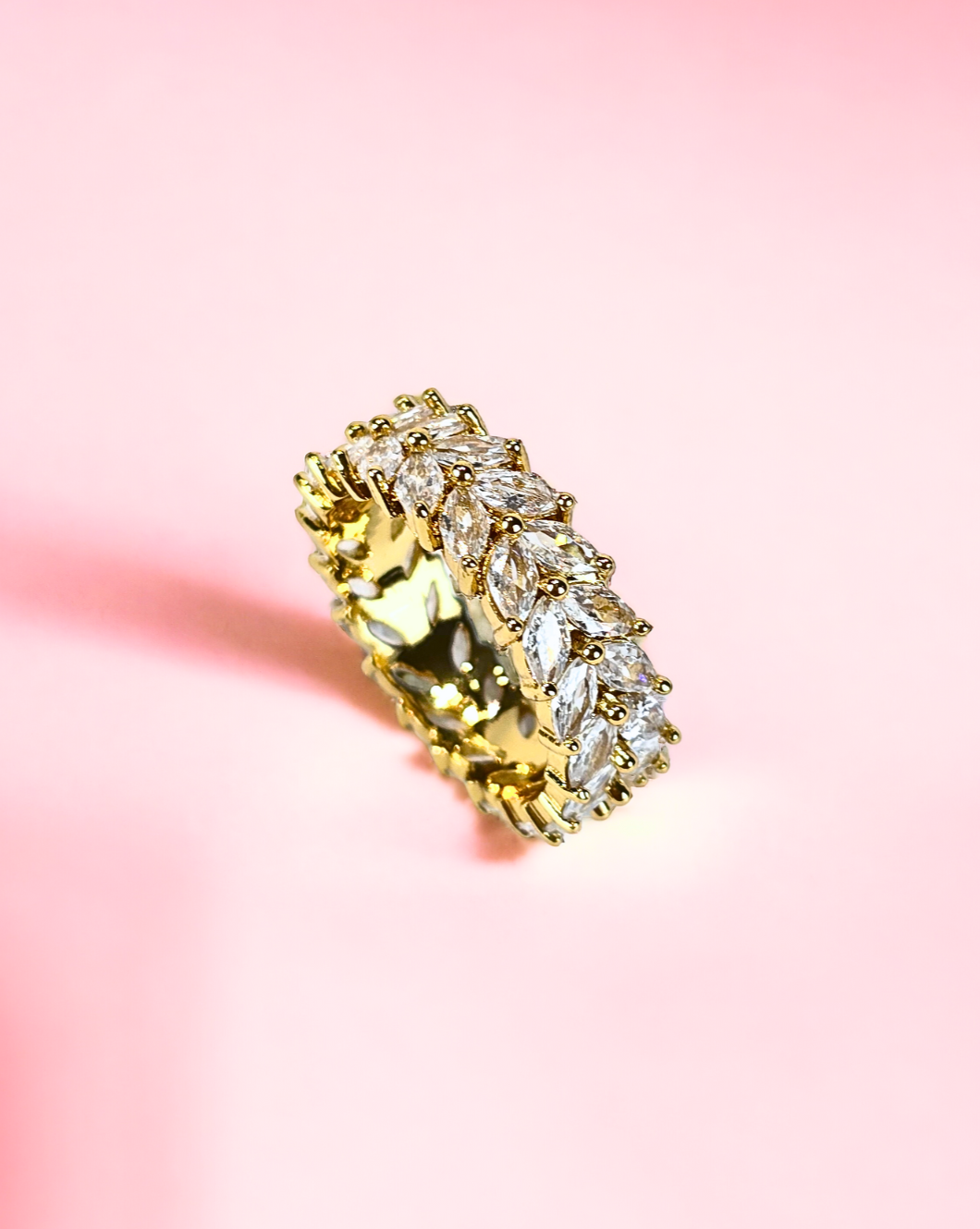 Ring KYLIE
