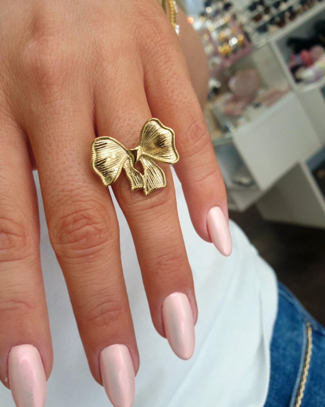 Prstan PAVE BOW