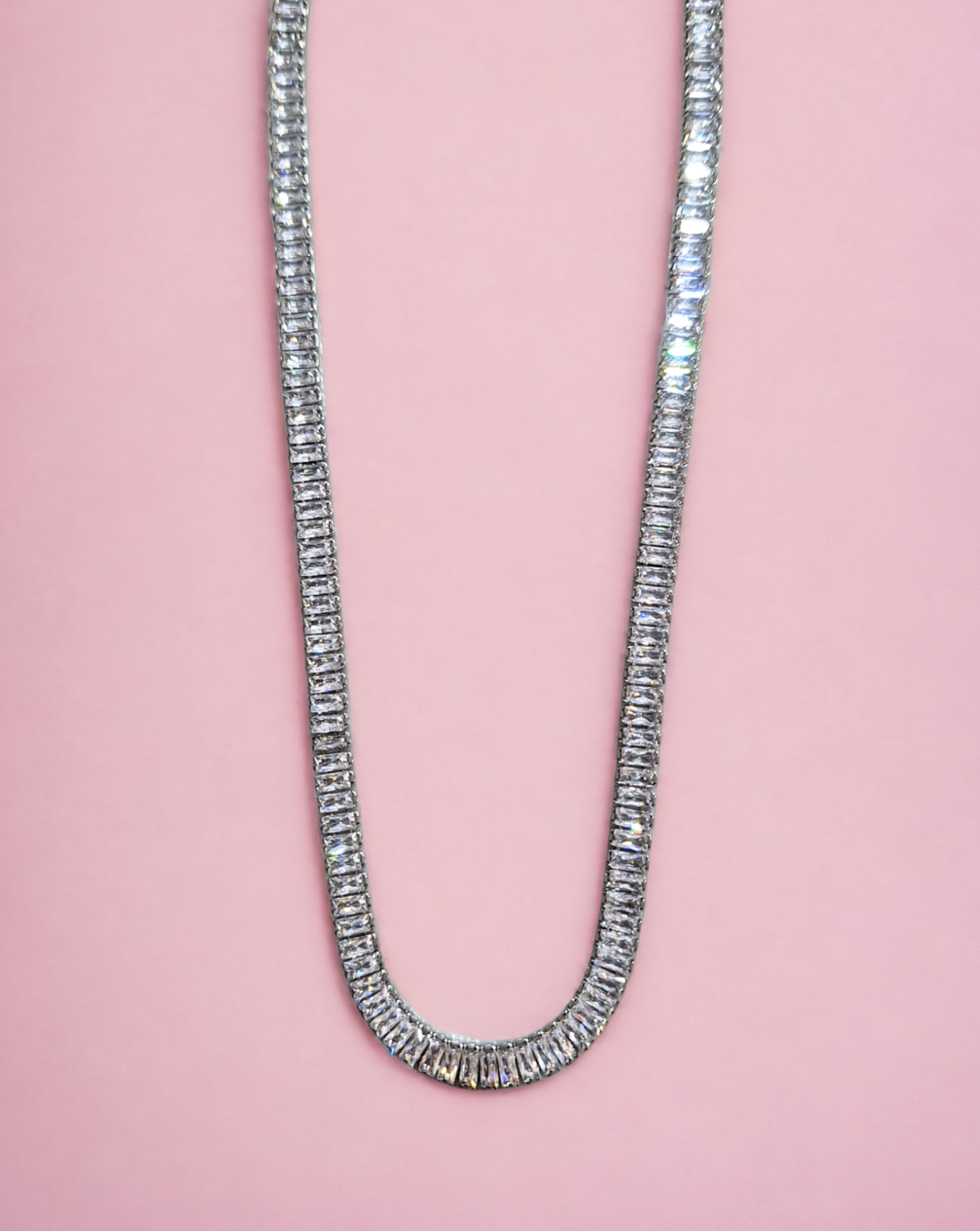 Halskette mit Zirkonen | Silver
