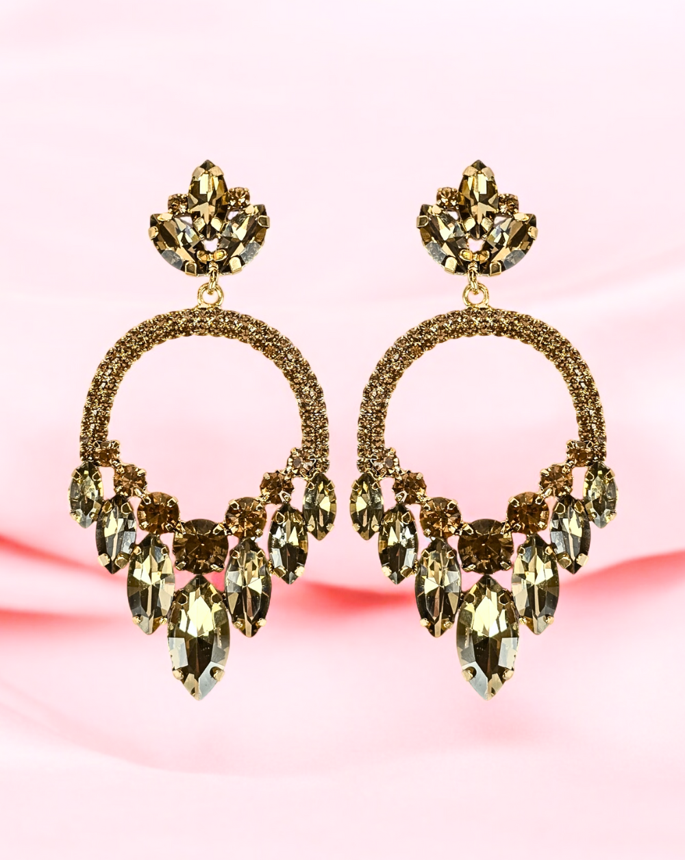 Cinderella dangle earrings | Nude