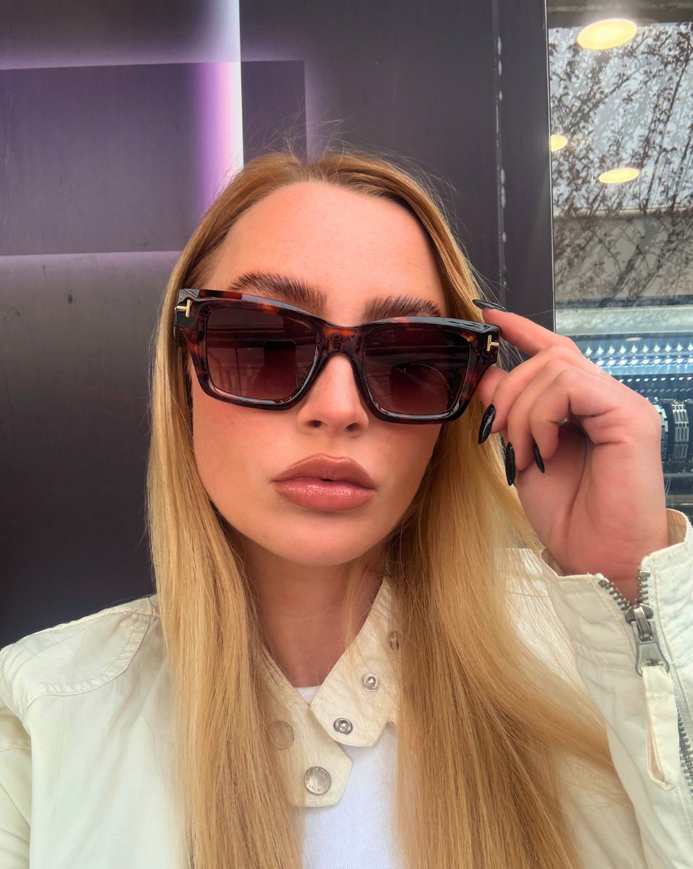 Sončna očala LYONNE