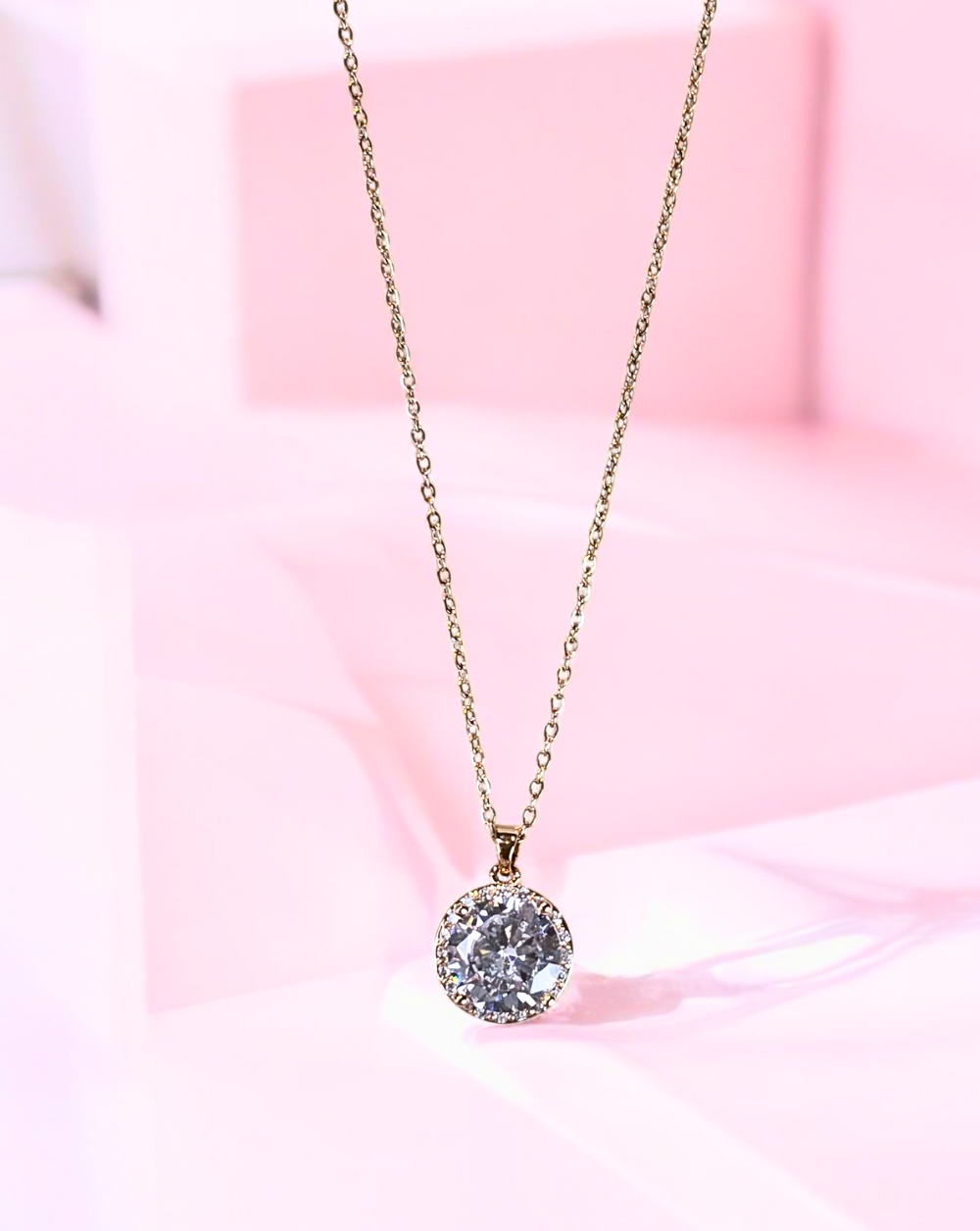 Halskette mit Zirkonen SOPHISTICATED