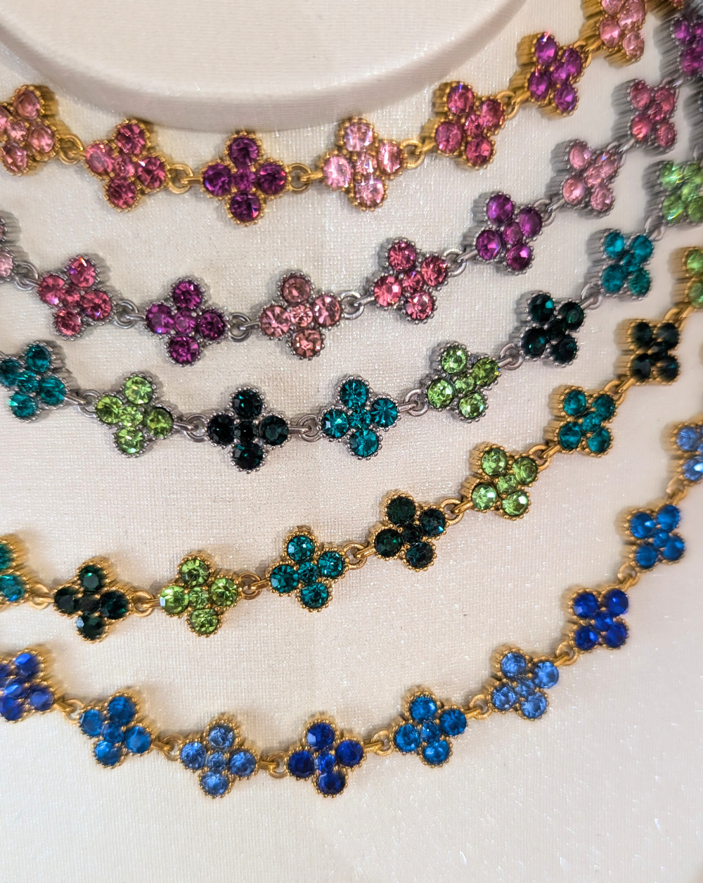 Halskette mit Strasssteinen GLAM FLOWERS | Verschiedene Farben