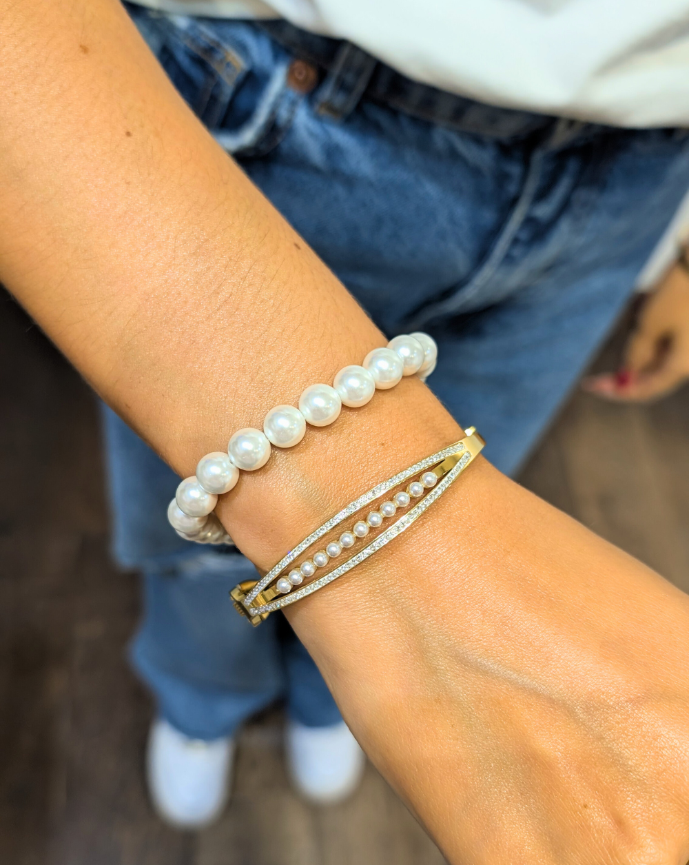 Kombination von Armbändern aus Edelstahl mit elliptischem Design und Perlen - Trgovina Patrizia Ljubljana