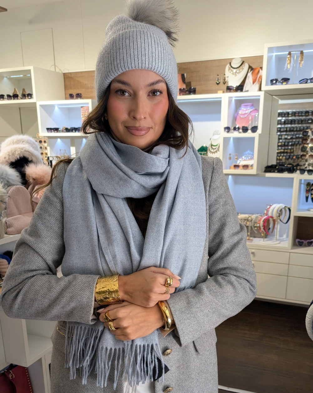 Schal aus 100% Viskose in blau-grau Trgovina Patrizia Ljubljana