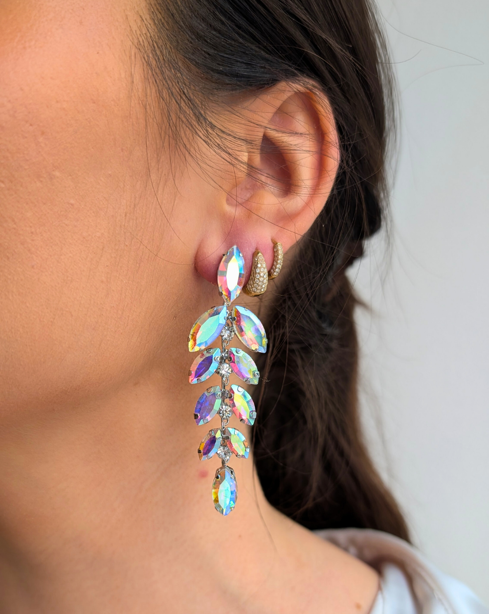 GLEAM viseće naušnice s cirkonima u duginim bojama Trgovina Patrizia Ljubljana