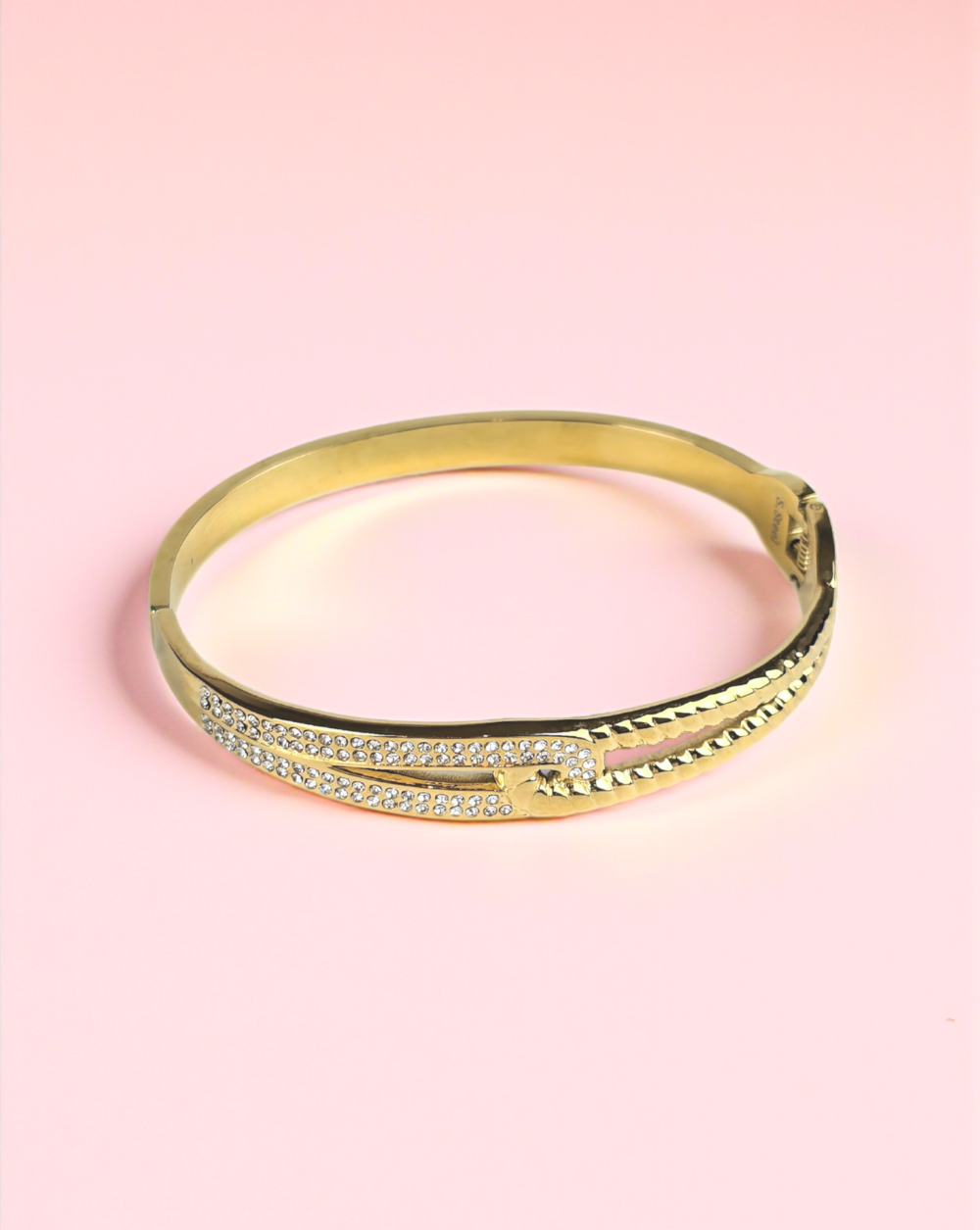 COCO Bracelet COCO refined intertwining and pavé details — Patrizia Ljubljana