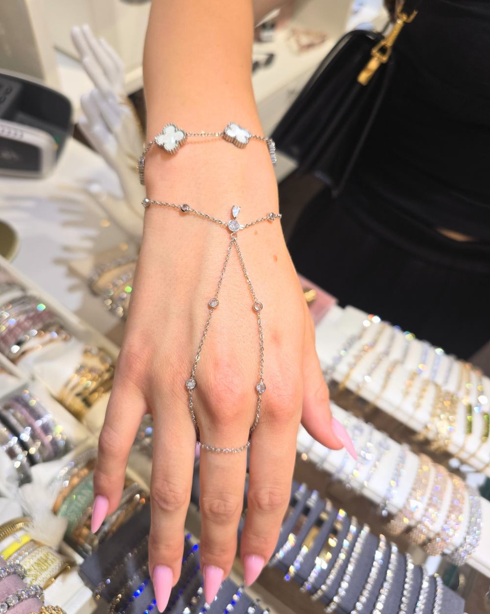 Armband + Ring in einem DAZZLE von Patrizia Ljuljana