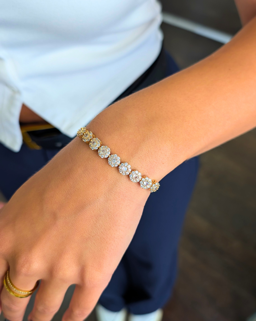 Armband mit Strasssteinen ROUND LUXE gold , Trgovina Patrizia Ljubljana
