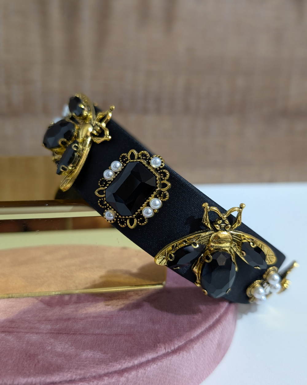 Luxurious Headband with decorative crystals and pearls – Trgovina Patrizia