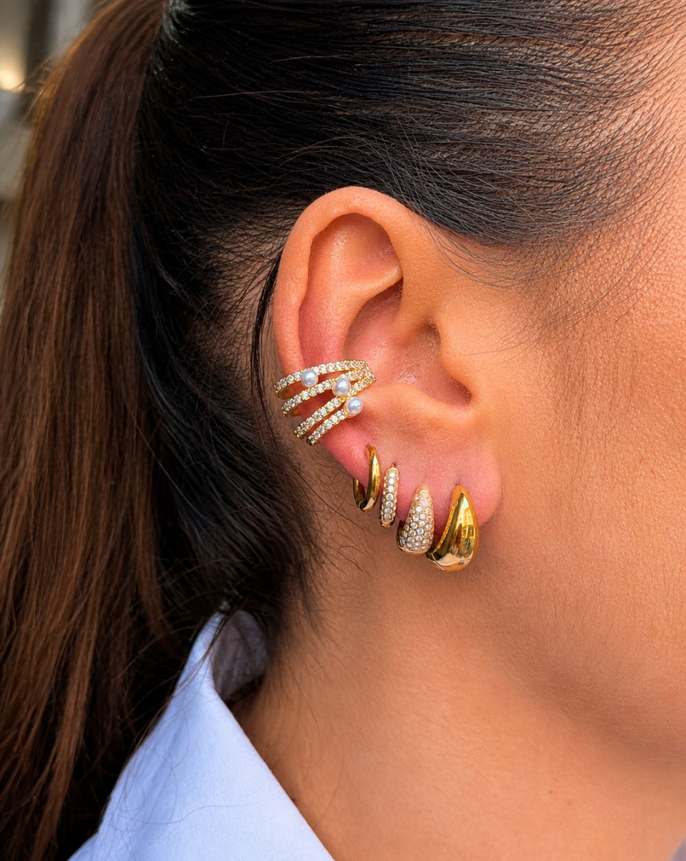 Earcuff with pearls, crystals, and multiple strands – trgovina Patrizia , elegant modern jewelry