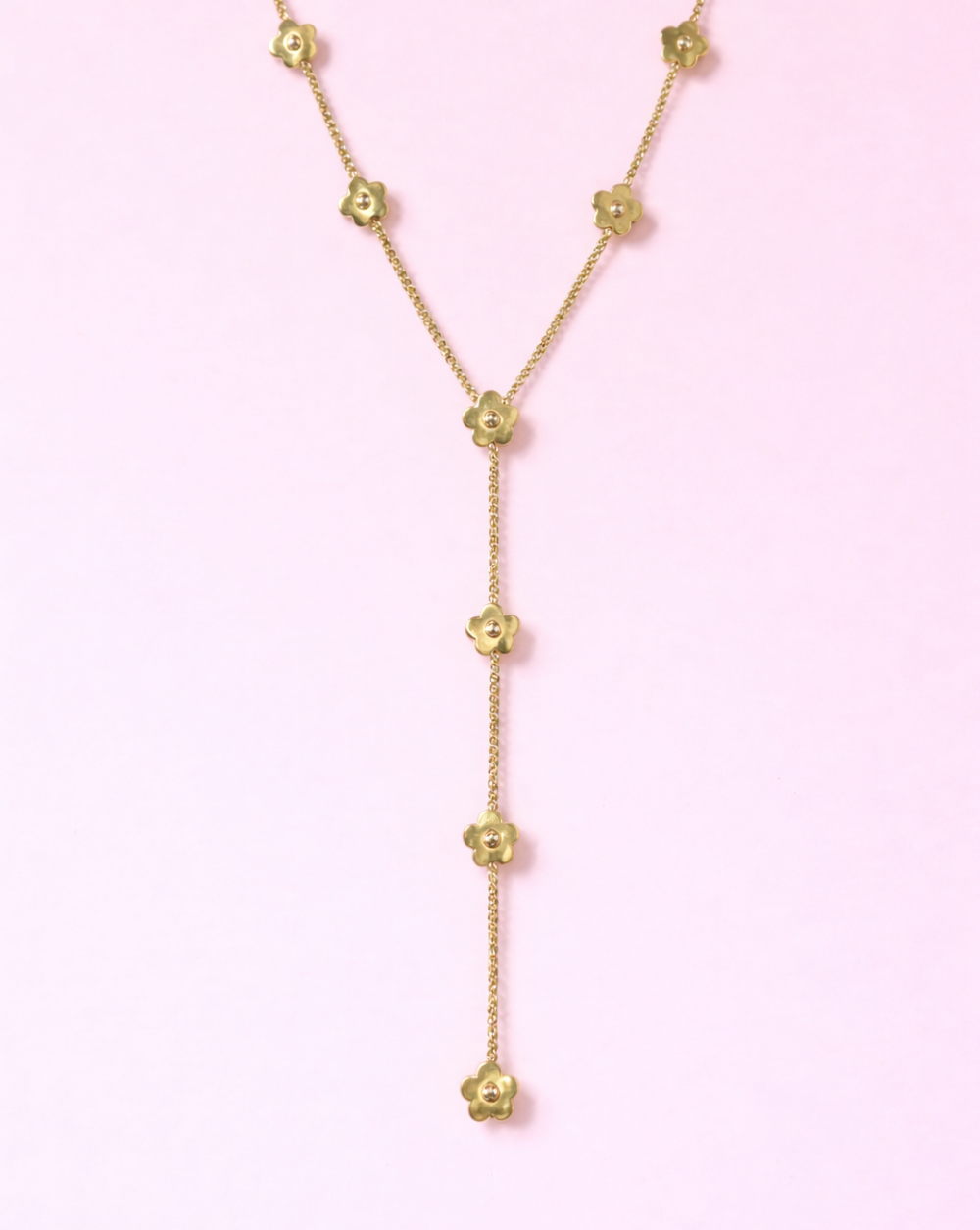 Modna verižica s cvetličnimi motivi in podaljšanim dizajnom iz nerjavečega oz. kirurškega jekla – trgovina Patrizia Ljubljana, eleganten ženstven nakit