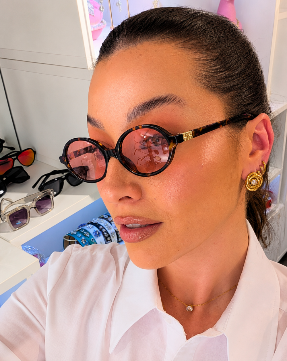 Sunglasses narrow oval lenses and UV400 protection – trgovina Patrizia , a modern and elegant fashion accessory