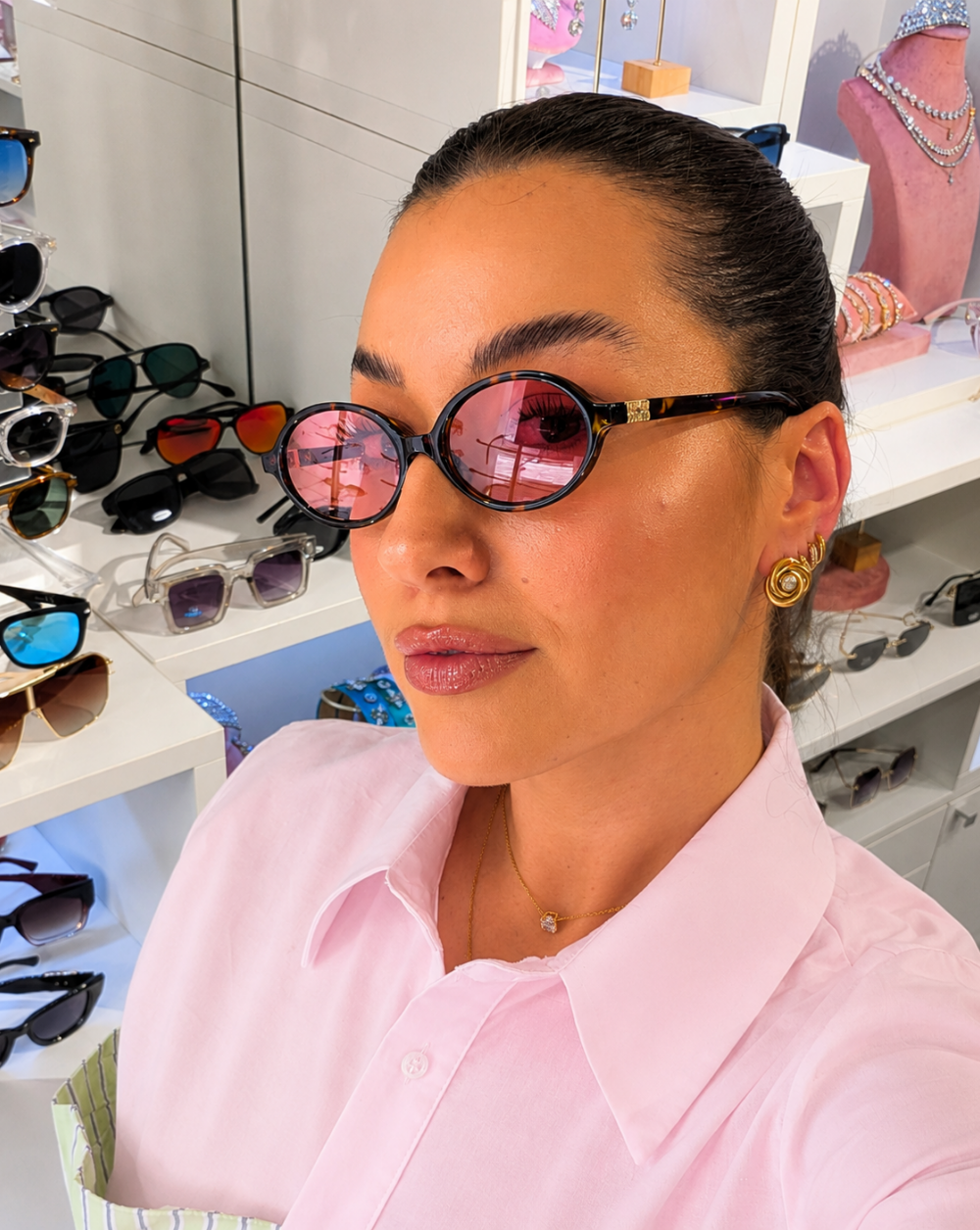 Sunglasses narrow oval lenses and UV400 protection – trgovina Patrizia , a modern and elegant fashion accessory