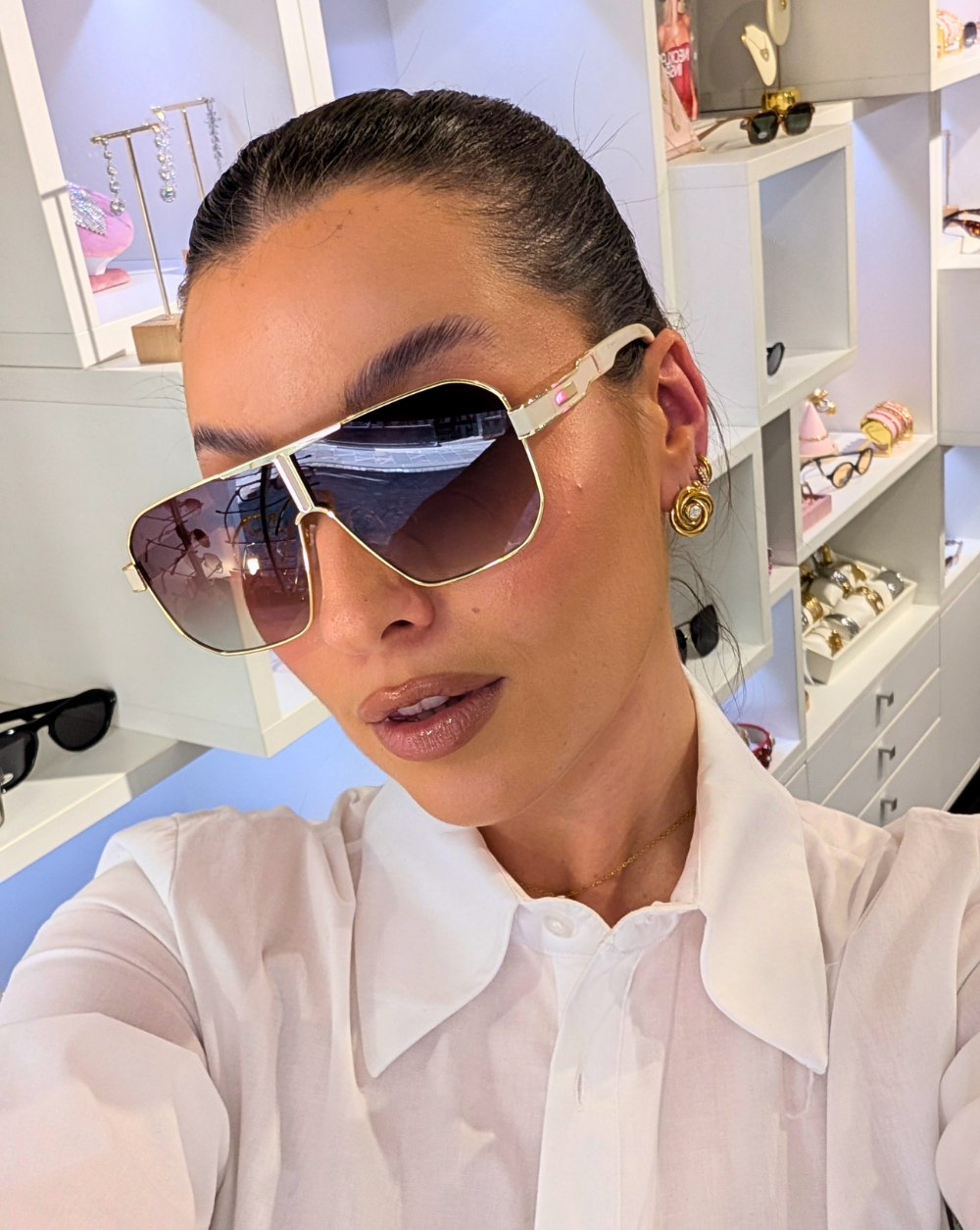 Sunglasses large geometric lenses and UV400 protection – trgovina Patrizia , a modern, luxurious fashion accessory