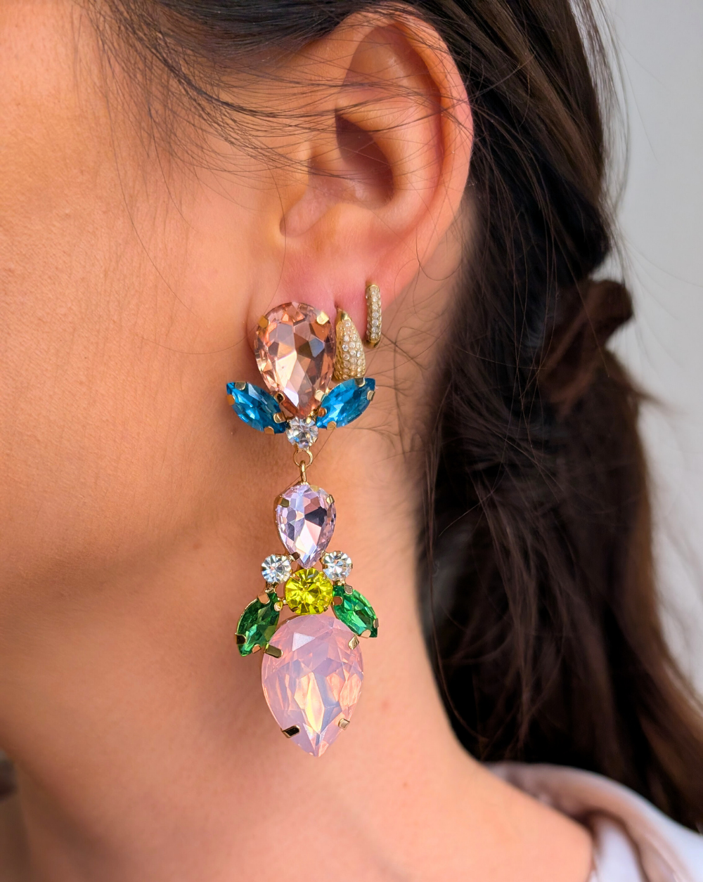 Dangle earrings with multicolored zirconia stones, rhodium-plated – trgovina Patrizia , glamorous statement jewelry