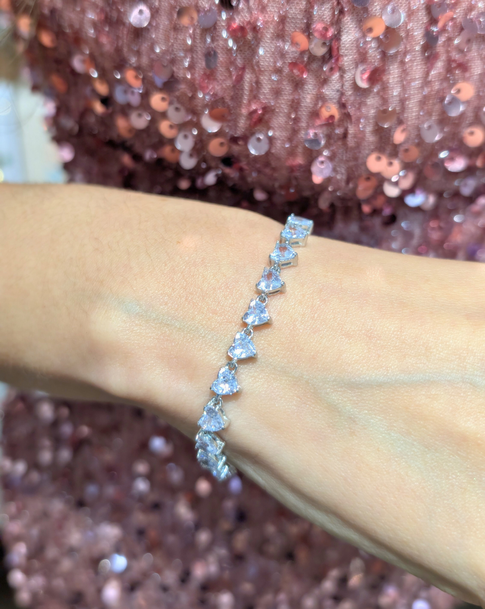 Armband Zirkonia AMORE mit herzförmigen Kristallen aus Edelstahl, Trgovina Patrizia