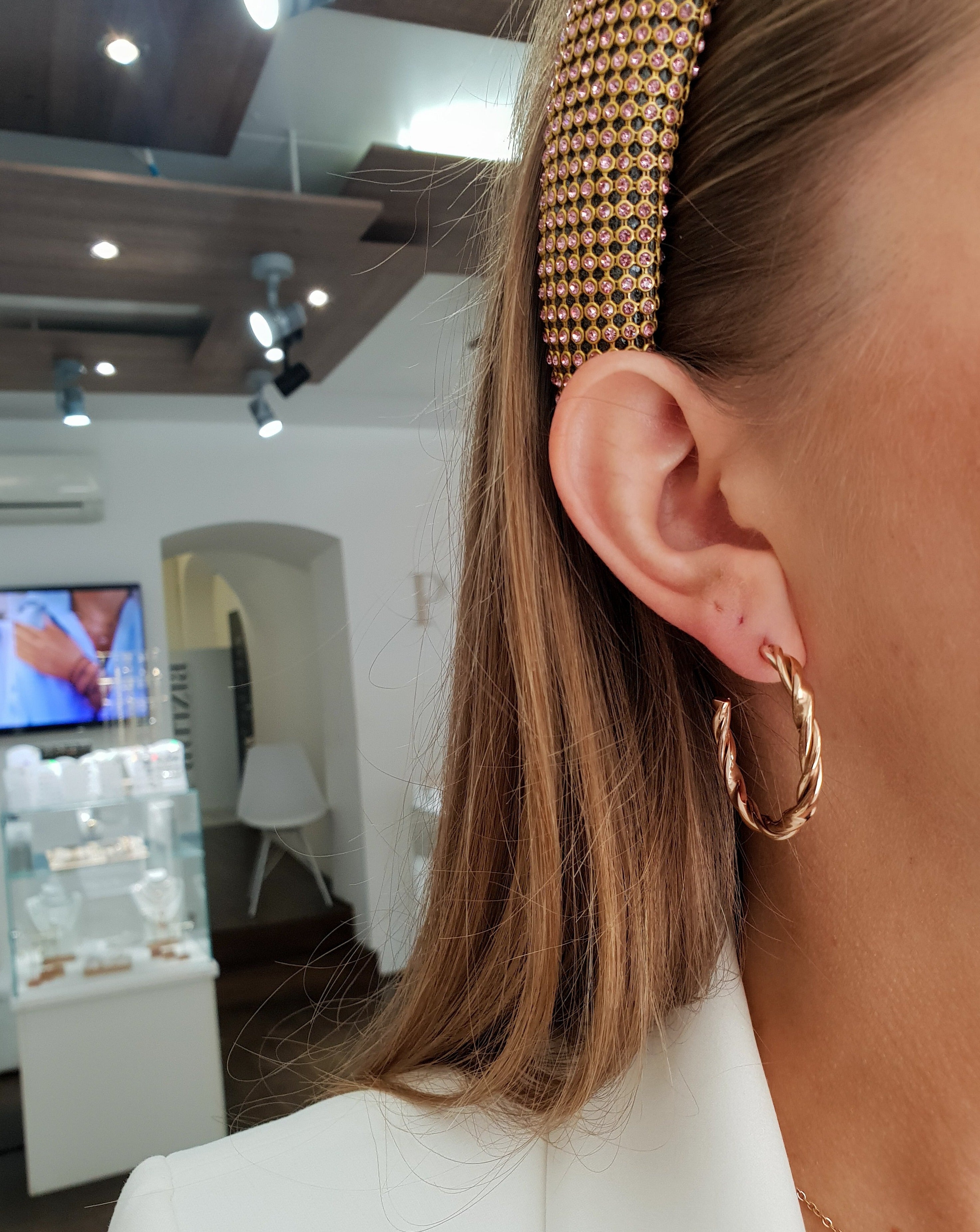 Round earrings AMORE