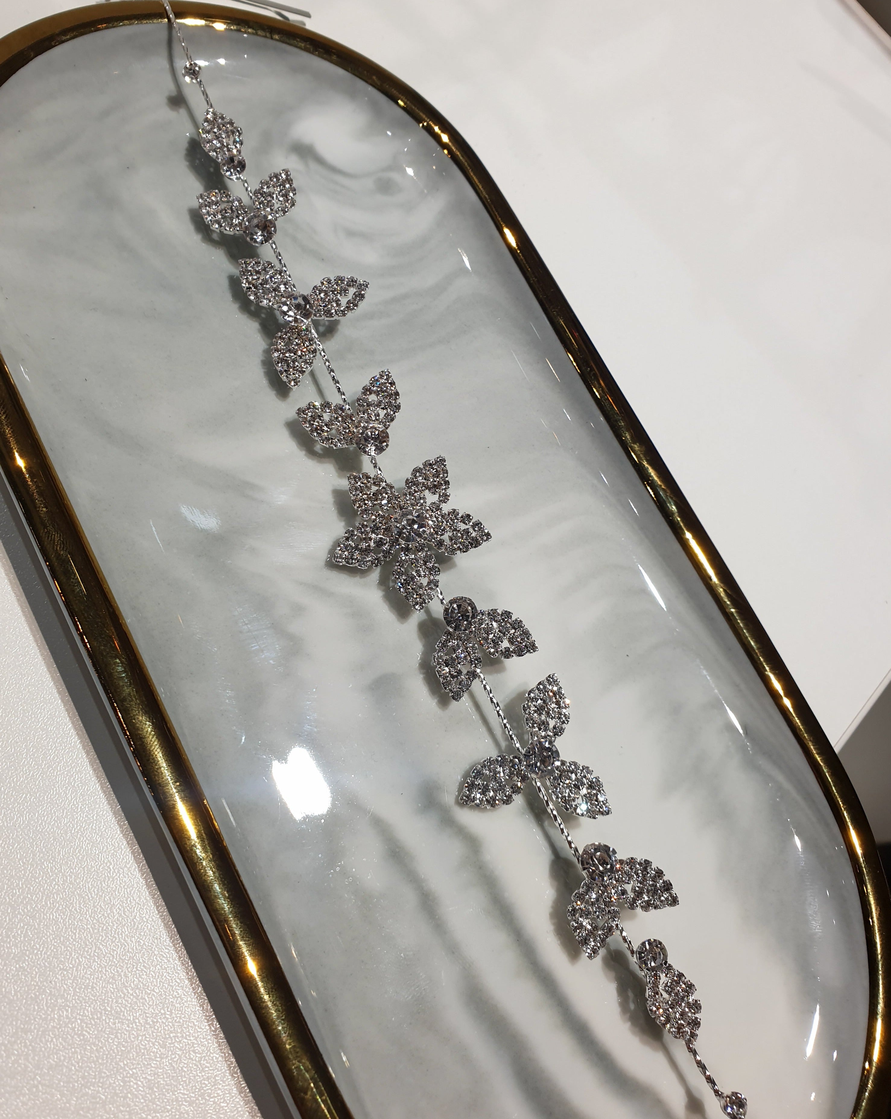 Wedding hair jewellery with rhinestones - Roses
