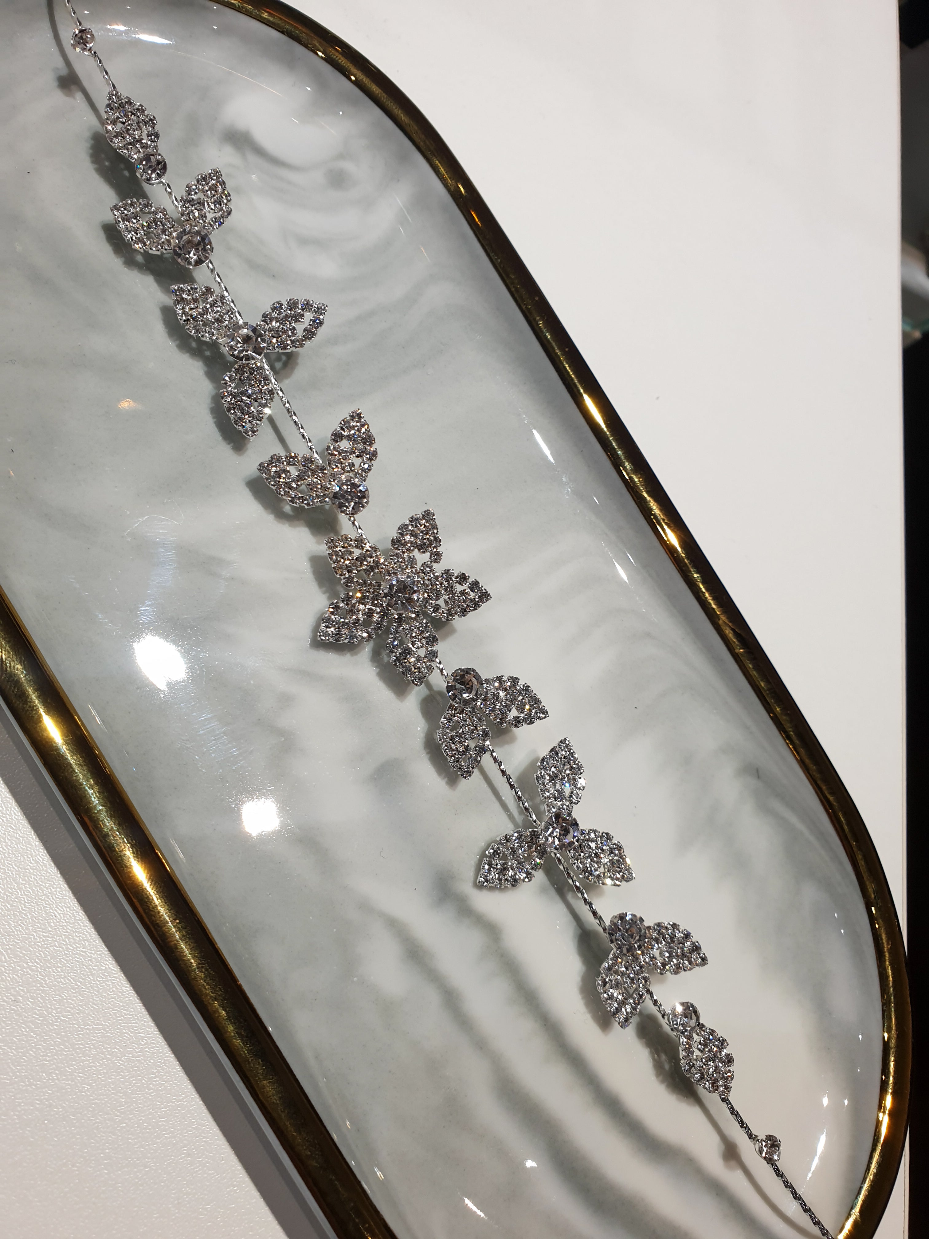 Wedding hair jewellery with rhinestones - Roses