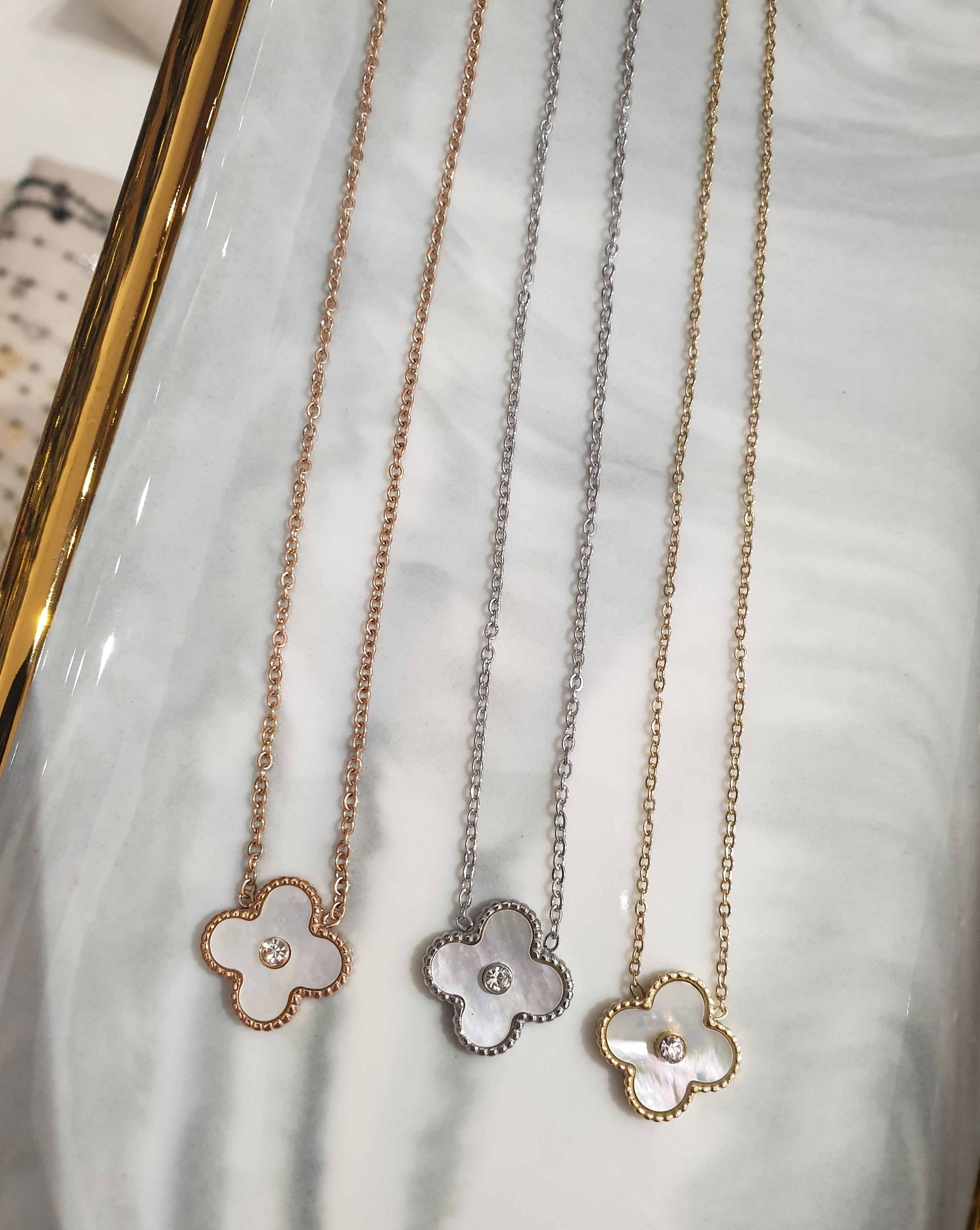 Halskette CLOVER | Weiß