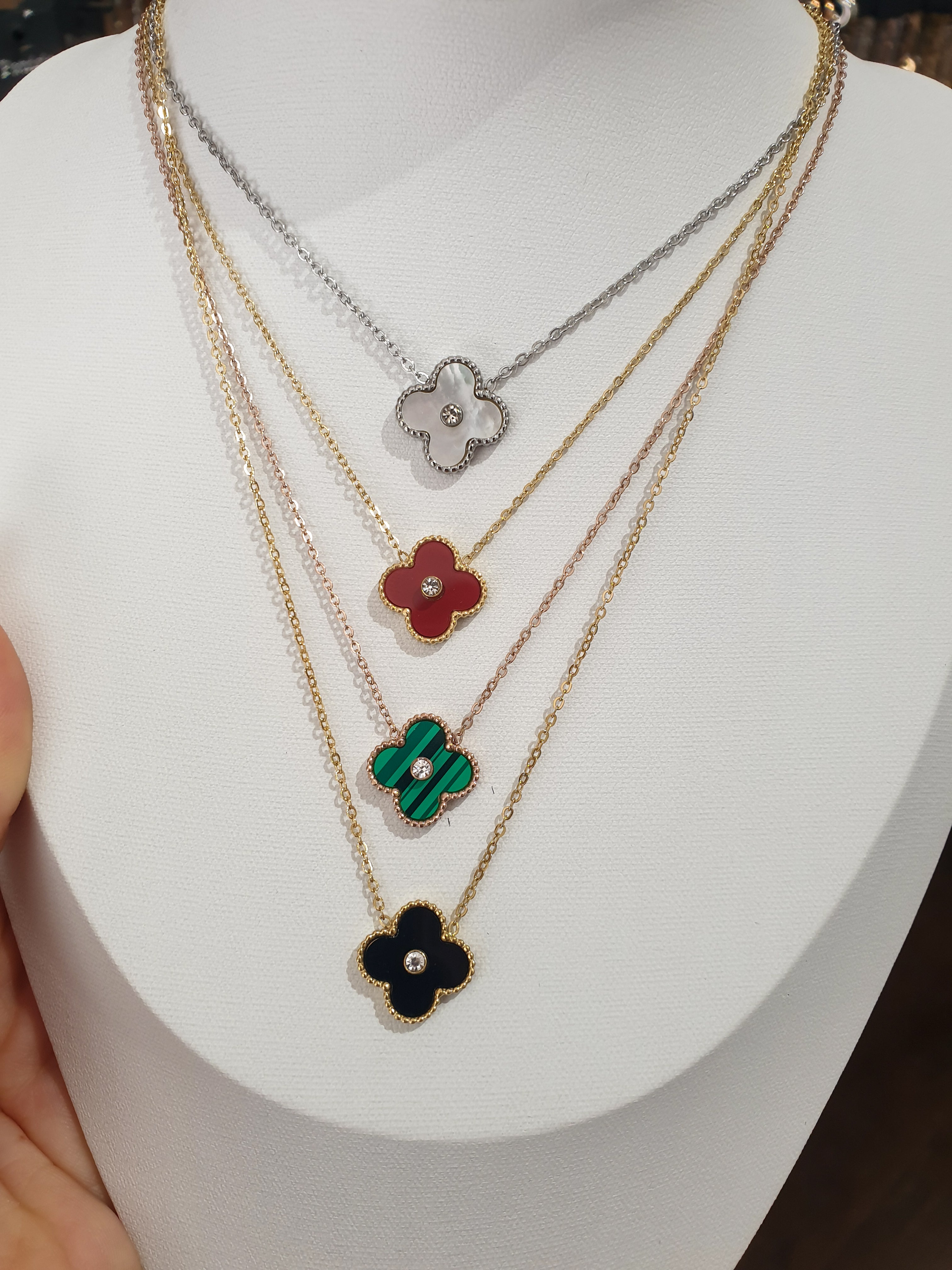 Halskette CLOVER | Weiß