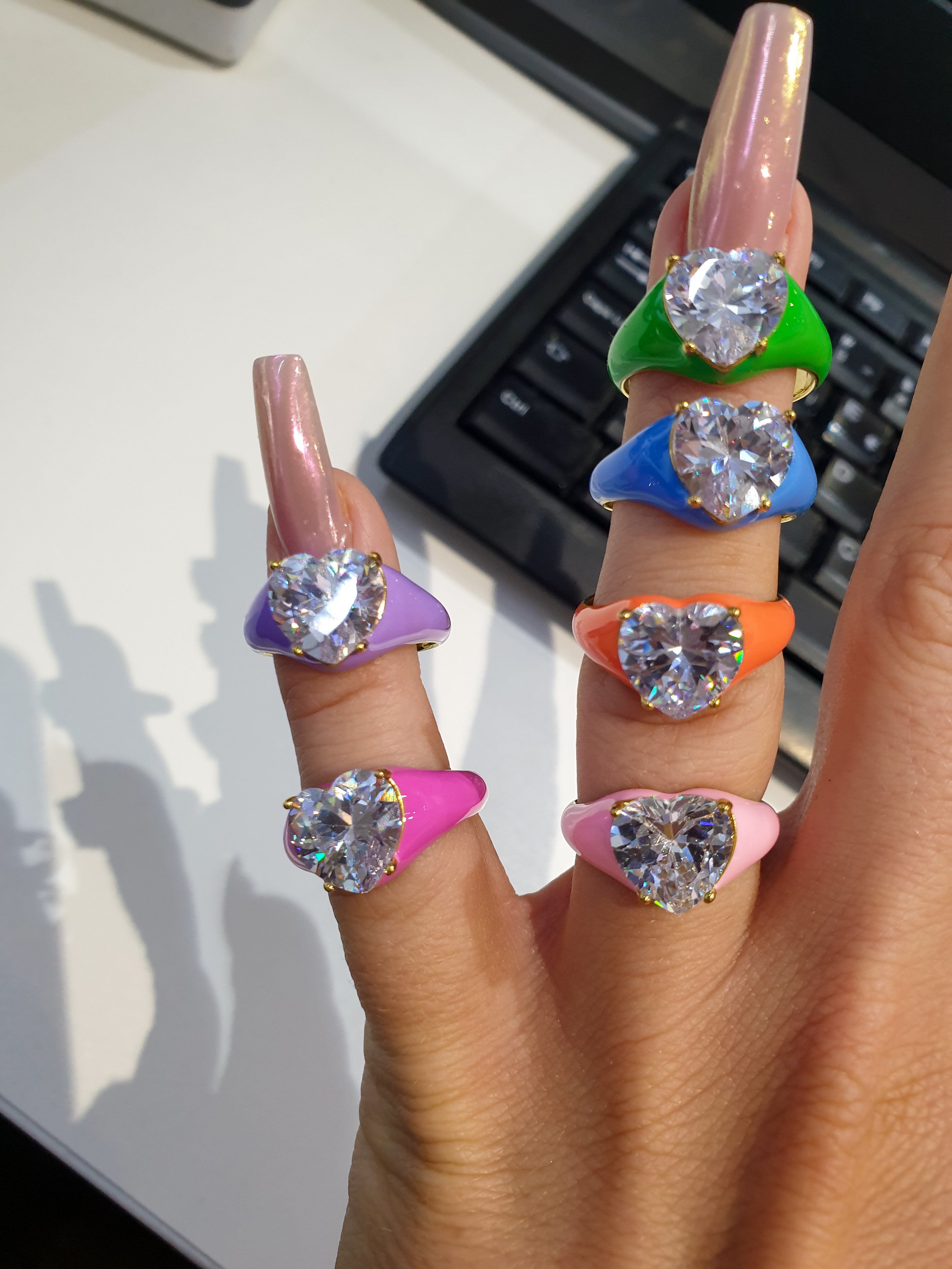 Ring ADORE