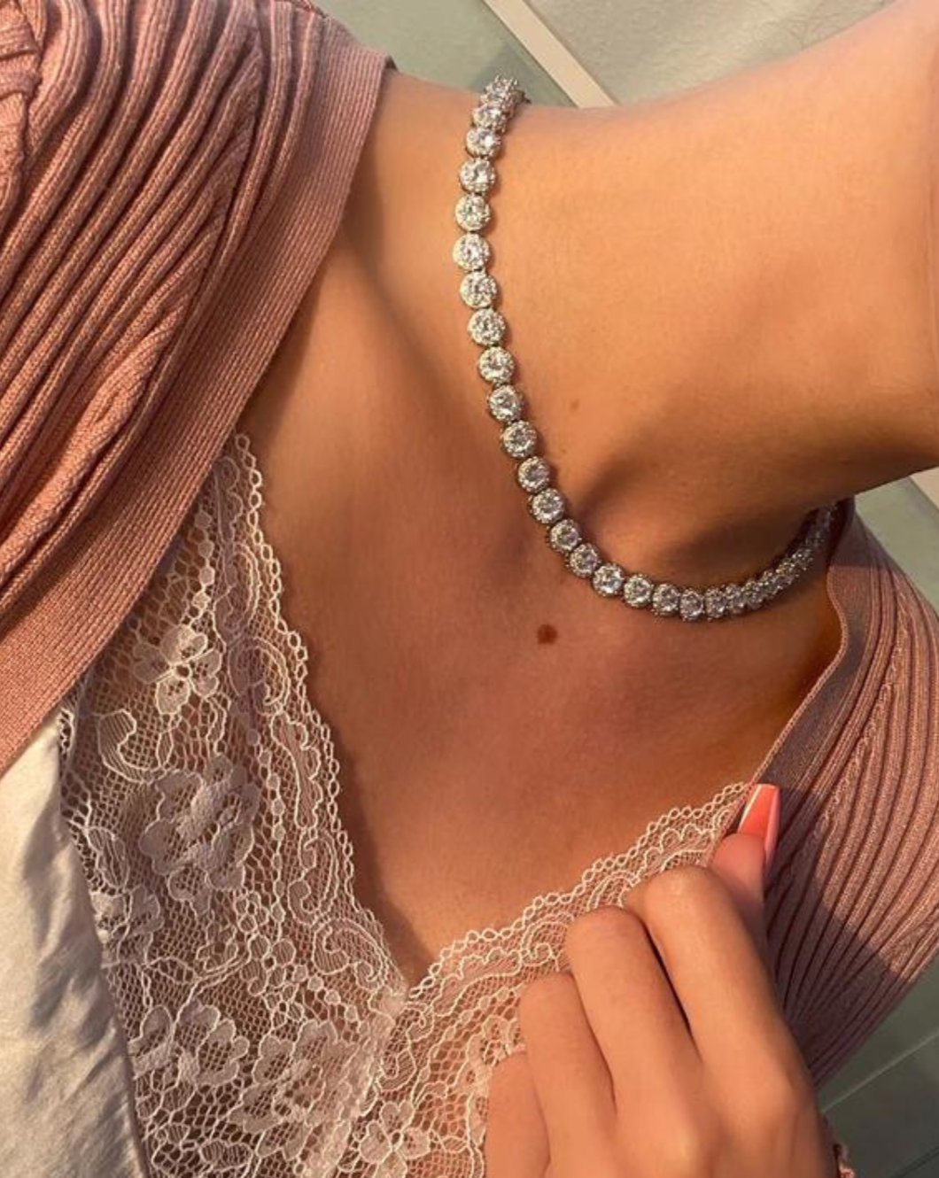 Glamorous necklaces