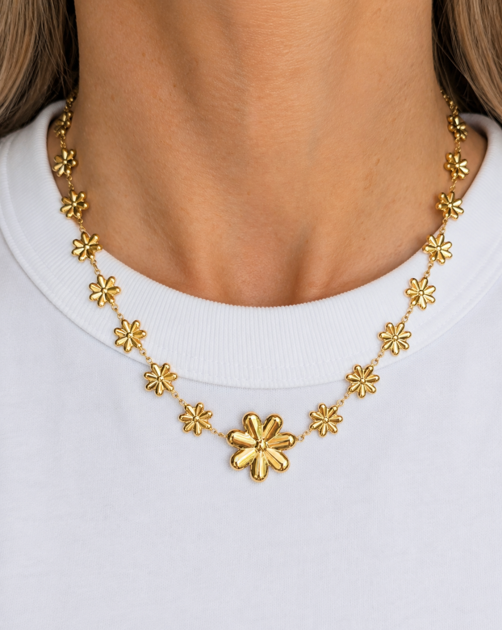 Fashion necklace MULTI FLOWERS