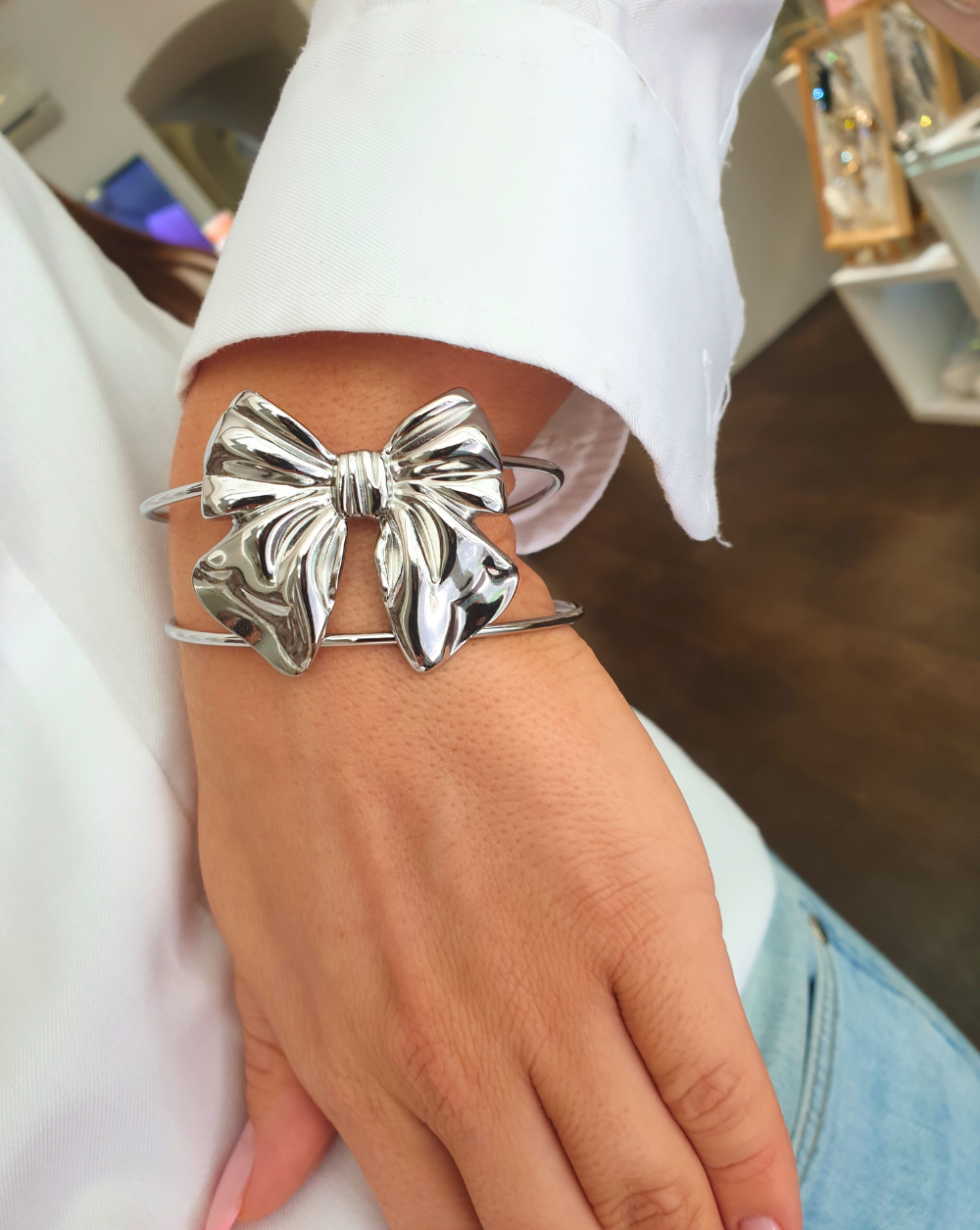 Bangle zapestnica BOW CUFF