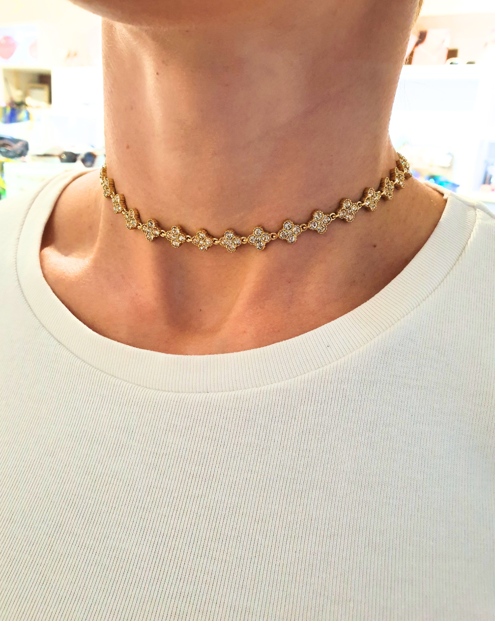 Halskette mit Zirkonen GLAM FLOWERS