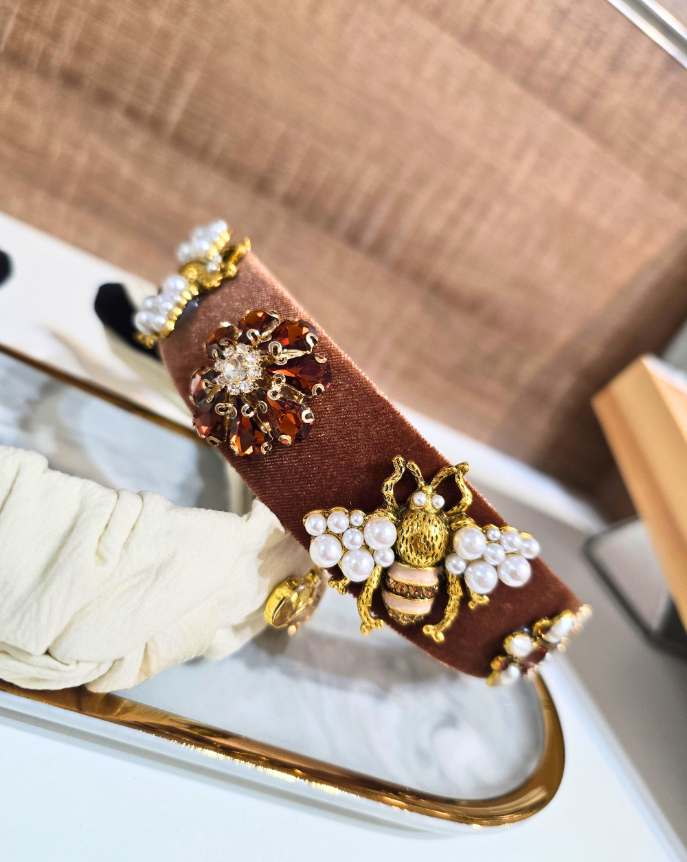 Obroč za lase VELVET PEARL | Brown