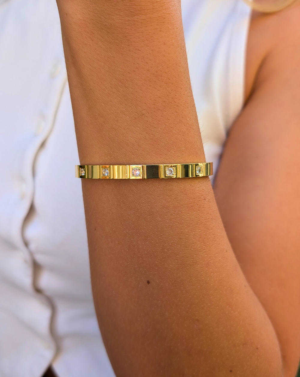 Armband aus Edelstahl in Gold, Trgovina Patrizia Ljubljana