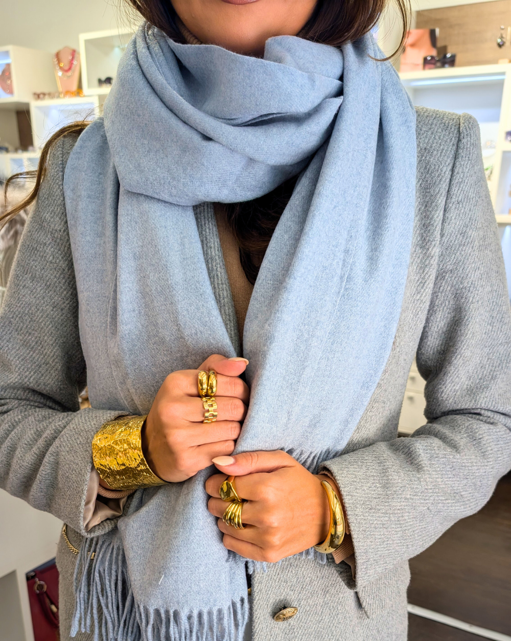 Schal aus 100% Viskose in blau-grau - Trgovina Patrizia Ljubljana