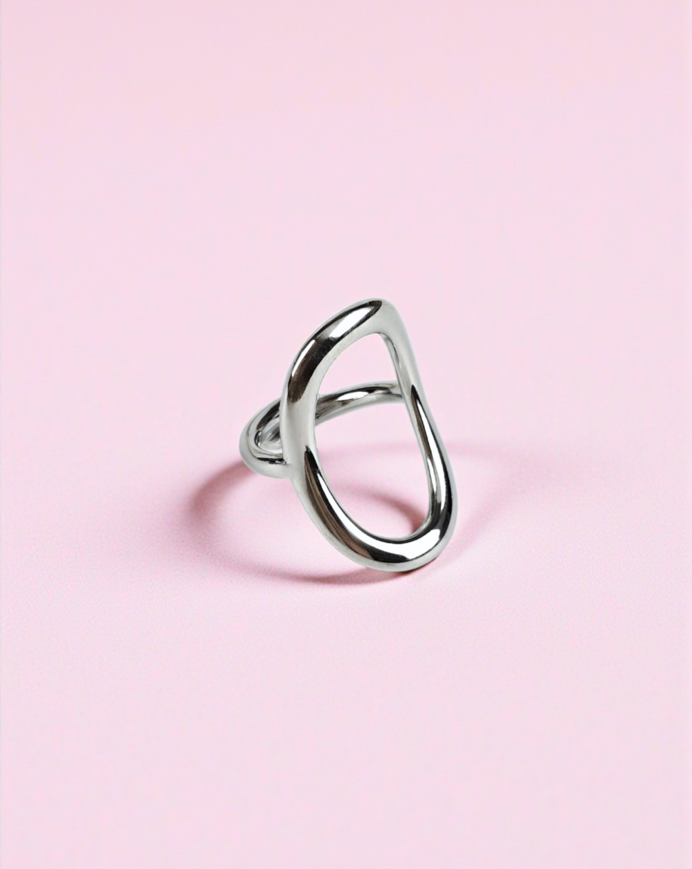 Ring with a modern rounded design — Patrizia Ljubljana