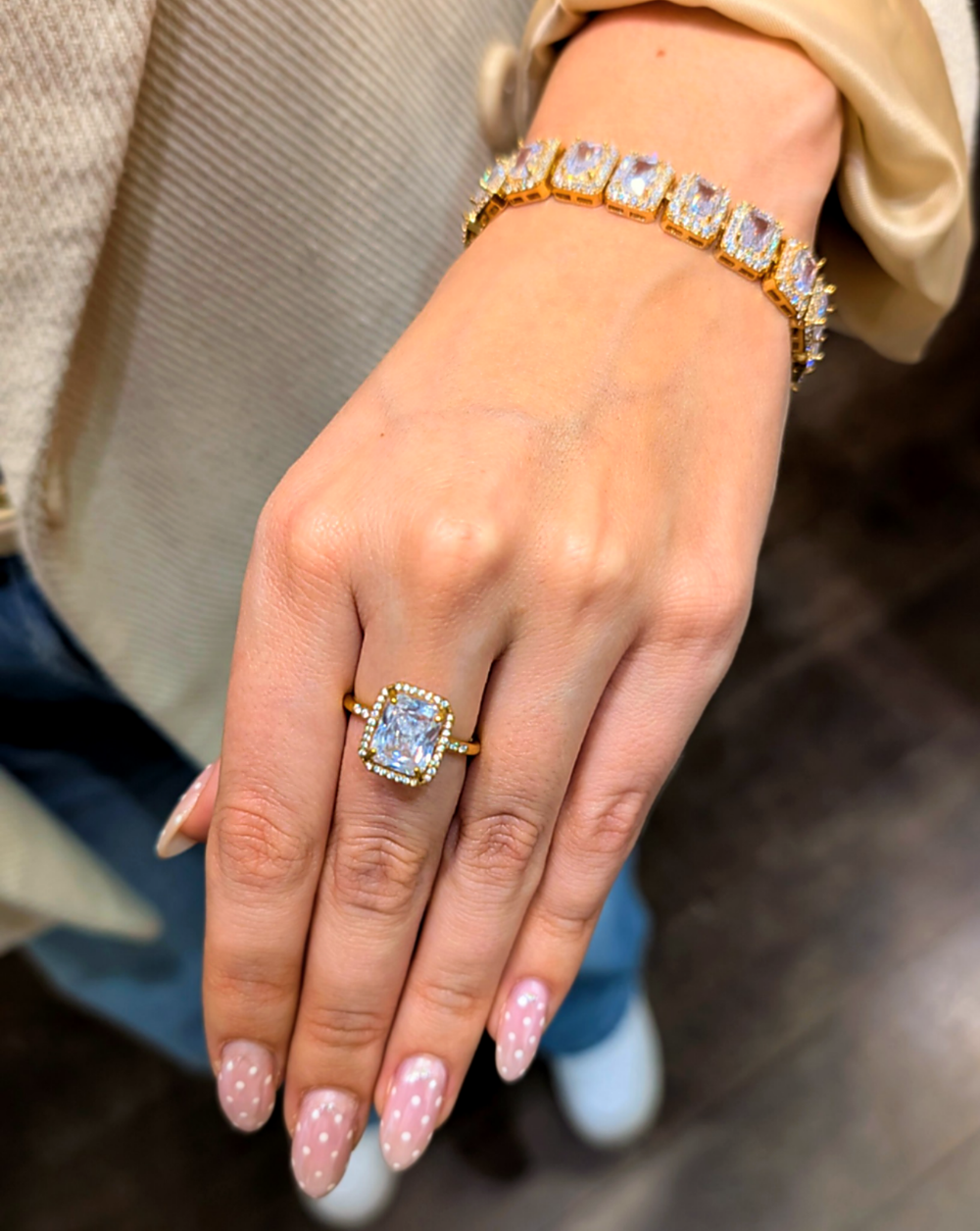 Prsten s EMERALD BRUŠENJEM trgovina patrizia zlatno obojena Ljubljana