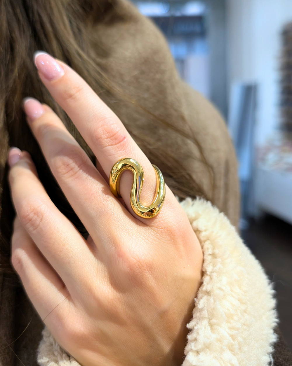 Ring in gold color Trgovina Patrizia