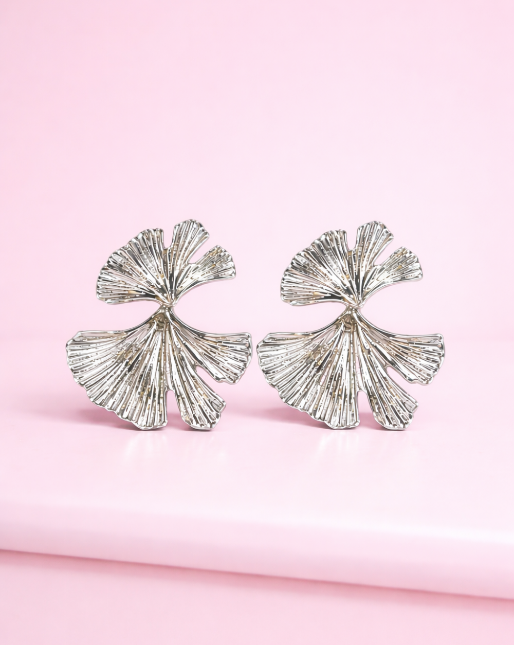 Viseči uhani GINGKO LEAF Patrizia Ljubljana