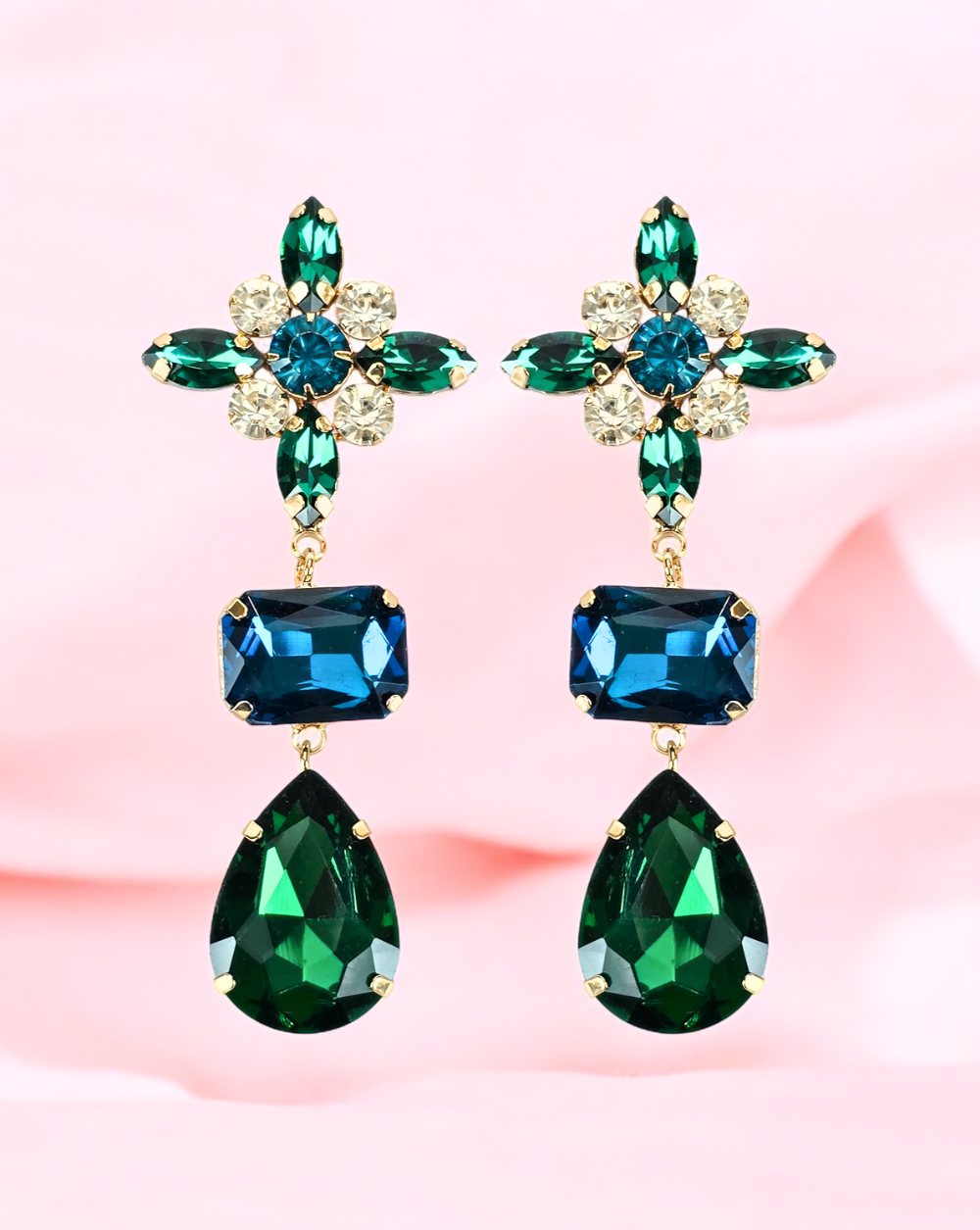 Hanging earrings with rhinestones FLICKER | Green