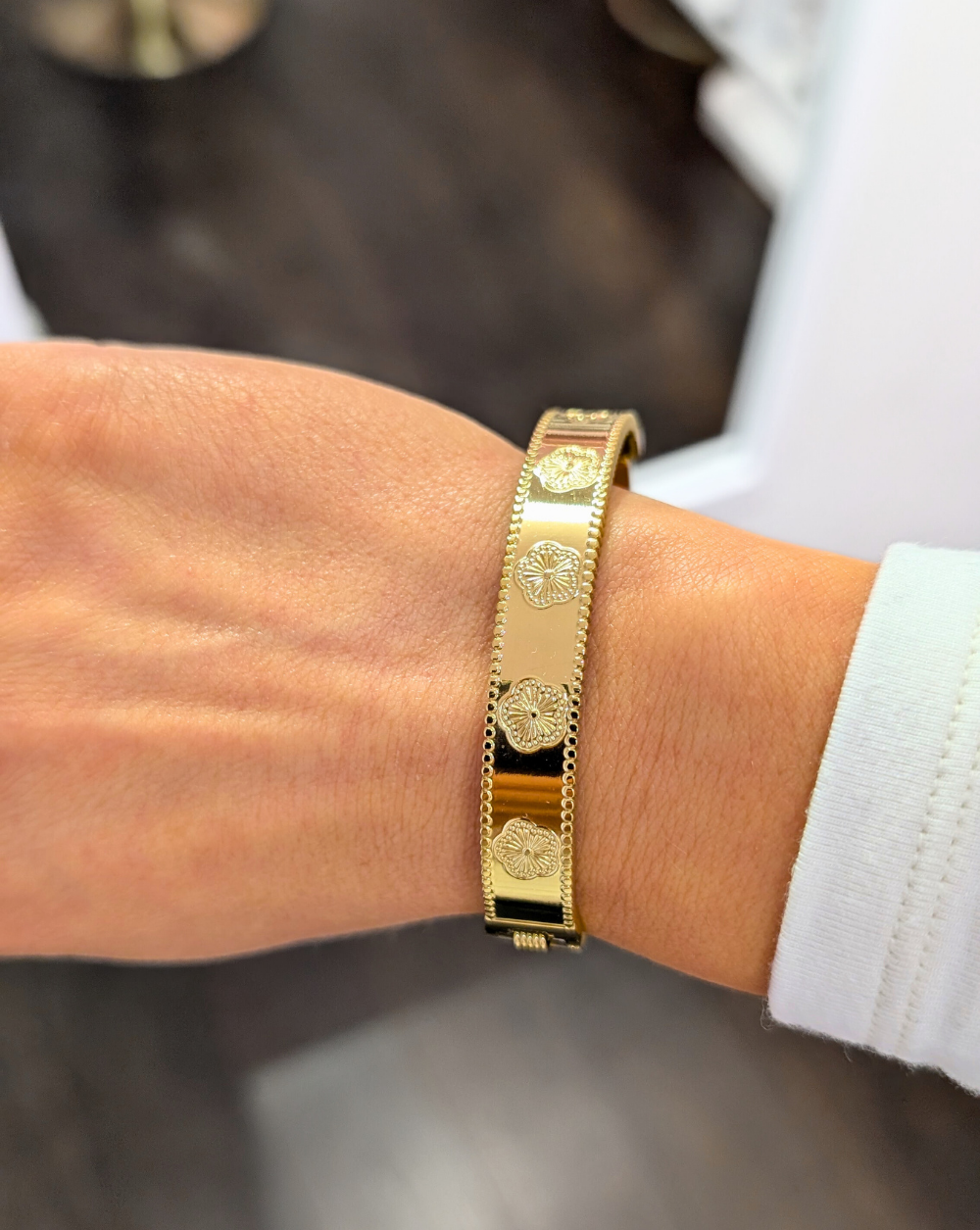 Bracelet with floral motif Trgovina Patrizia