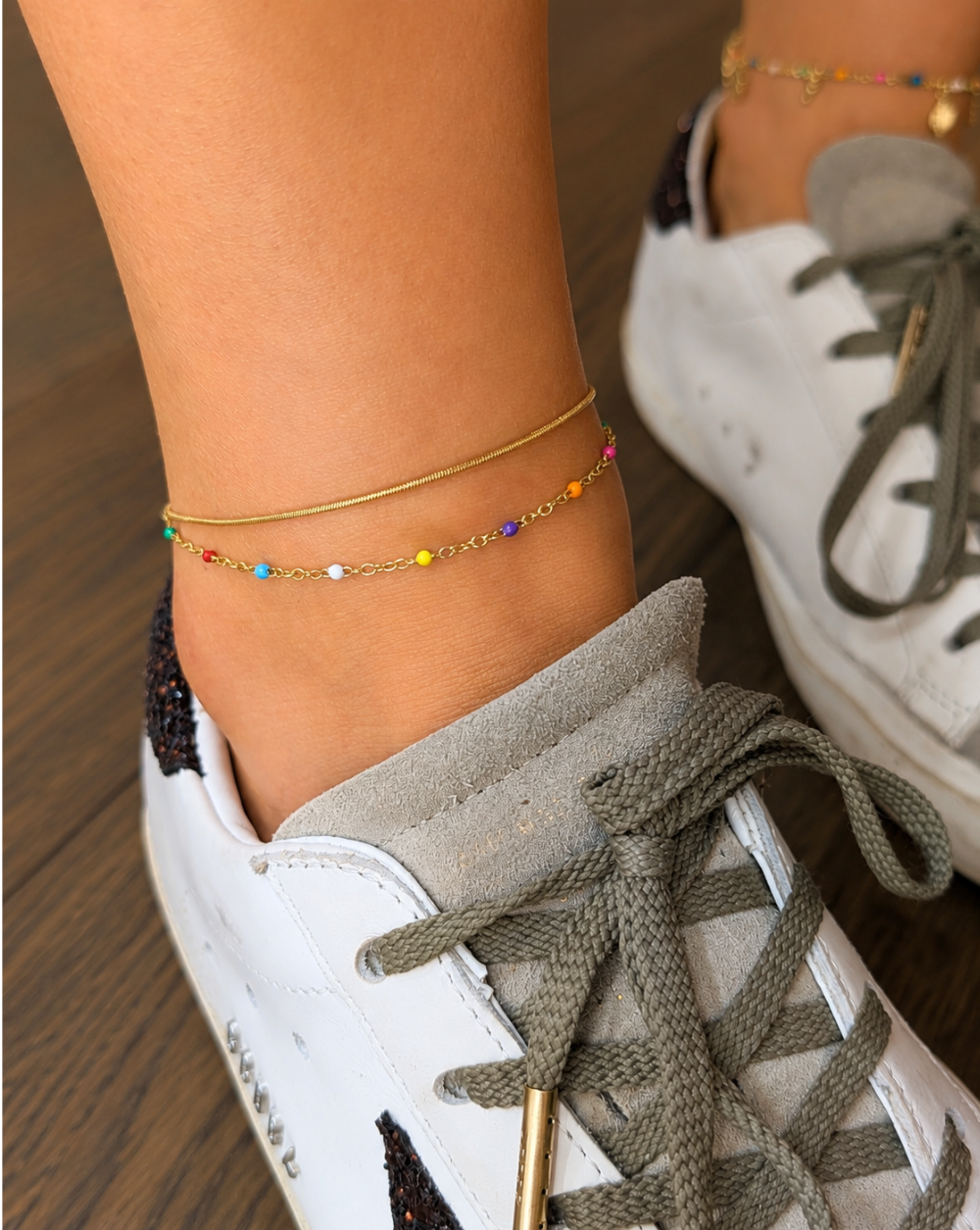 Dvojna zapestnica za nogo COLOR BEADS iz nerjavečega jekla z barvnimi kroglicami in kačasto verižico, vodoodporen poletni nakit za nogo – Trgovina Patrizia