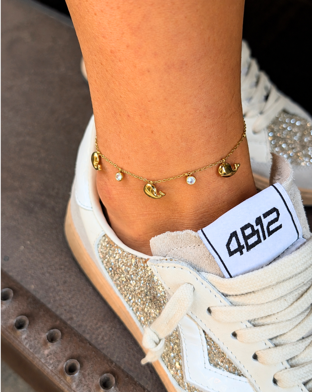 WHALE TALE Armband aus Edelstahl mit einem Anhänger in Form eines Walschwanzes und Kristallen, wasserfester Sommerschmuck für den Fuß – Trgovina Patrizia
