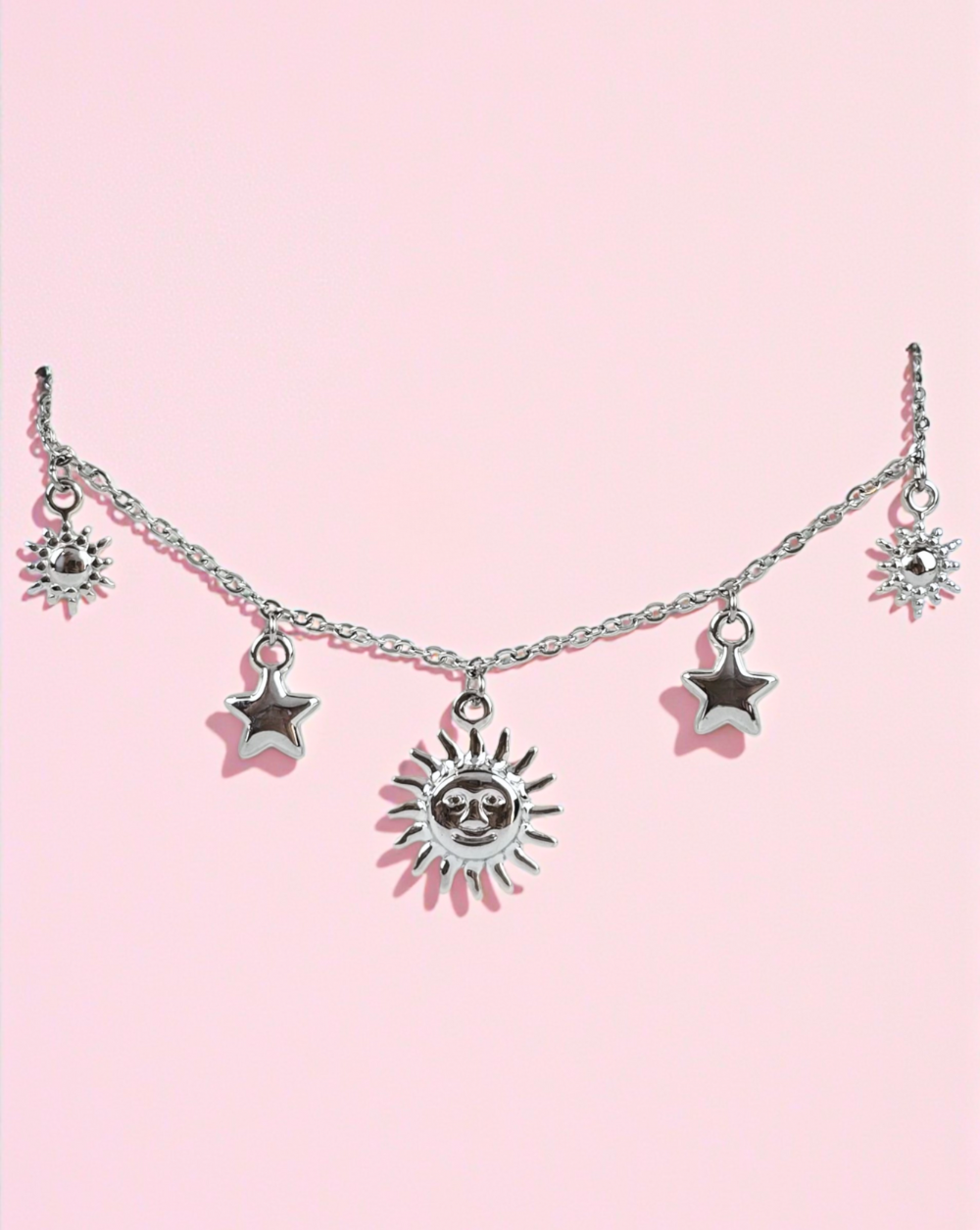 Moderna narukvica sa SOLAR privjescima od nehrđajućeg čelika – Trgovina Patrizia Ljubljana