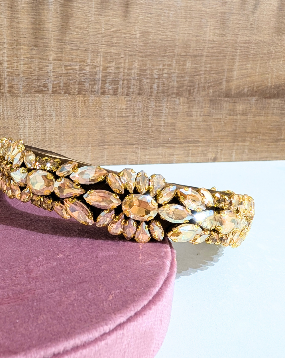 Headband in brown with sparkling crystals – Trgovina Patrizia