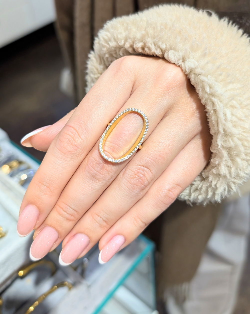 Ring FRAME stainless steel Ring with open oval pave setting on the hand – Trgovina Patrizia