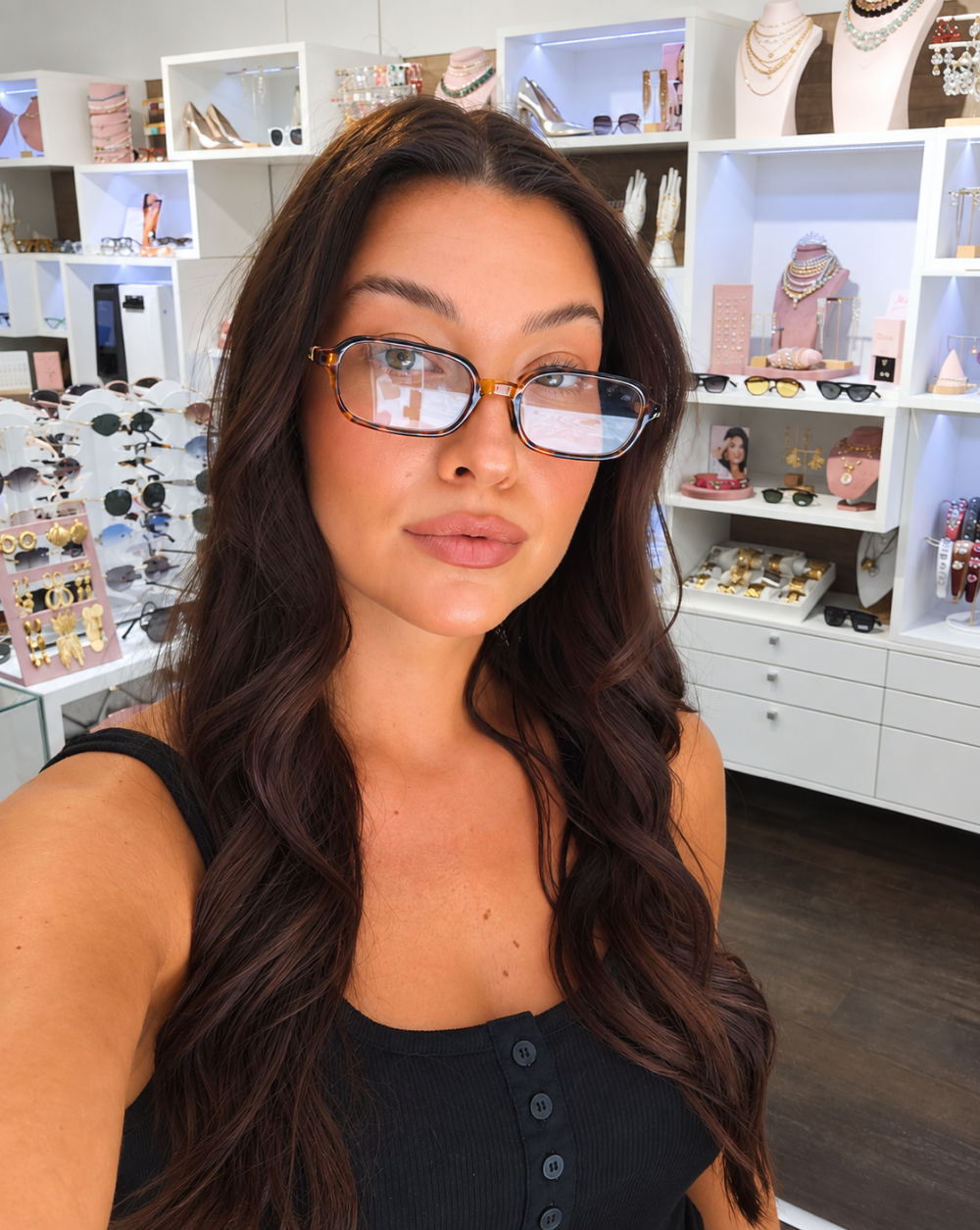 Blaufilter-Brille schmalem, rechteckigem Rahmen zum Schutz vor blauem Licht – trgovina Patrizia , ein modernes, elegantes Accessoire
