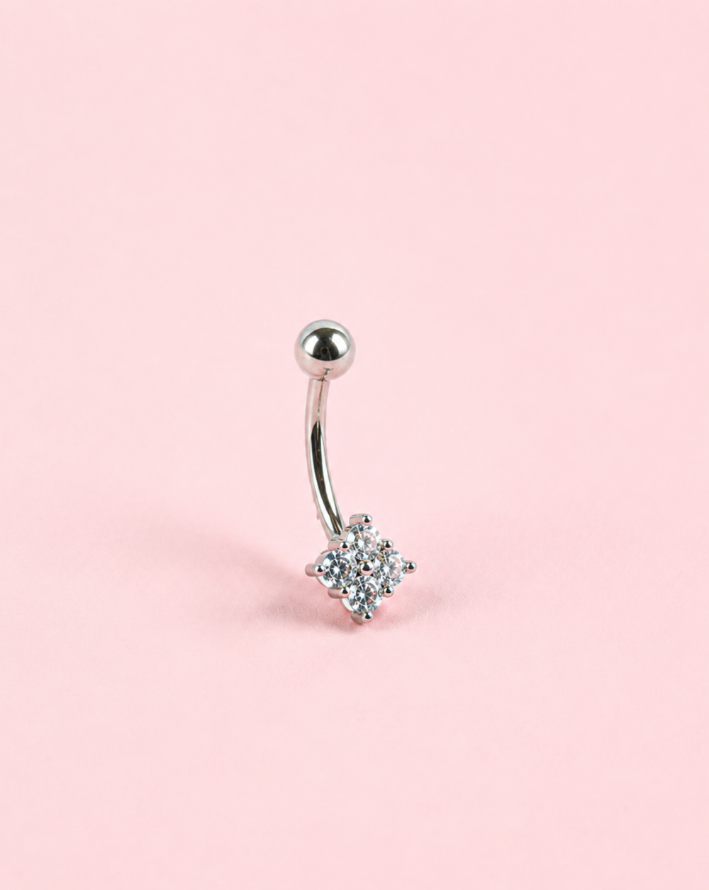 Bauchnabelpiercing GLOW – ein Bauchnabelpiercing mit funkelnden Steinchen und elegantem Design für einen raffinierten und markanten Look. Trgovina Patrizia 